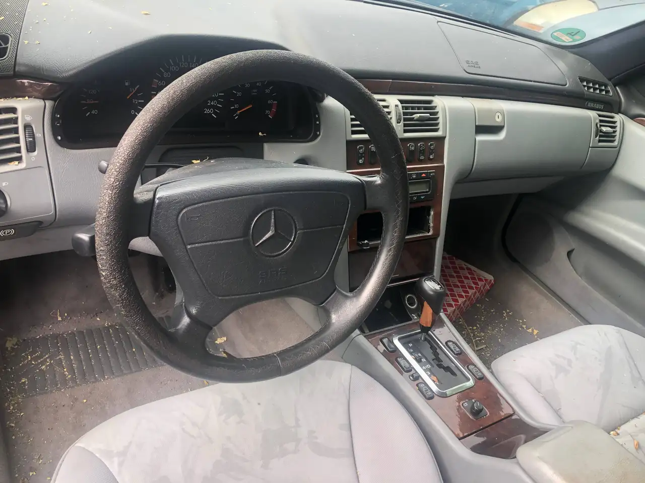 Mercedes-Benz E 420 E-Klasse Avantgarde V8 Automatik Klima, foto 2