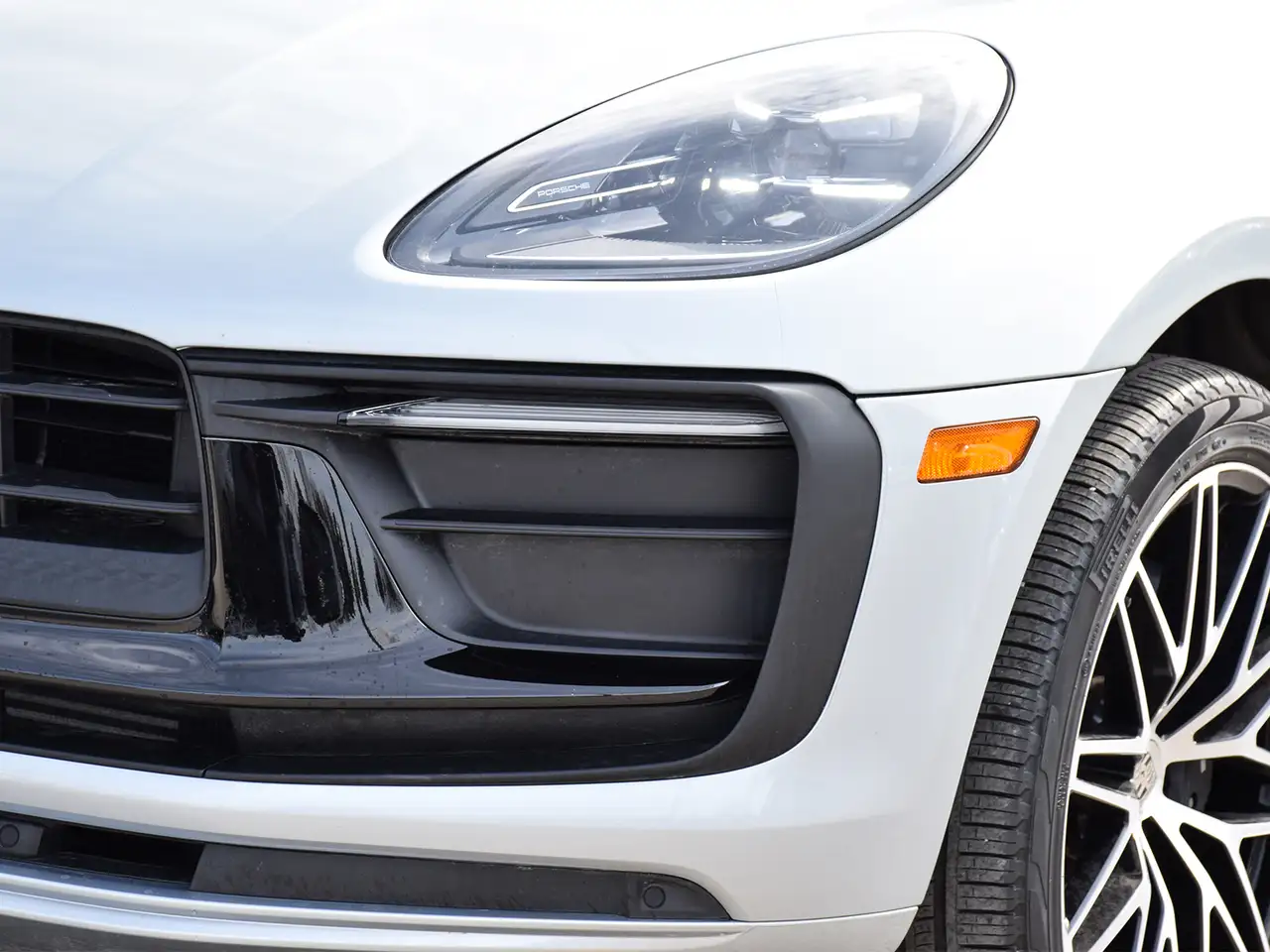 Porsche Macan снимка Porsche Macan