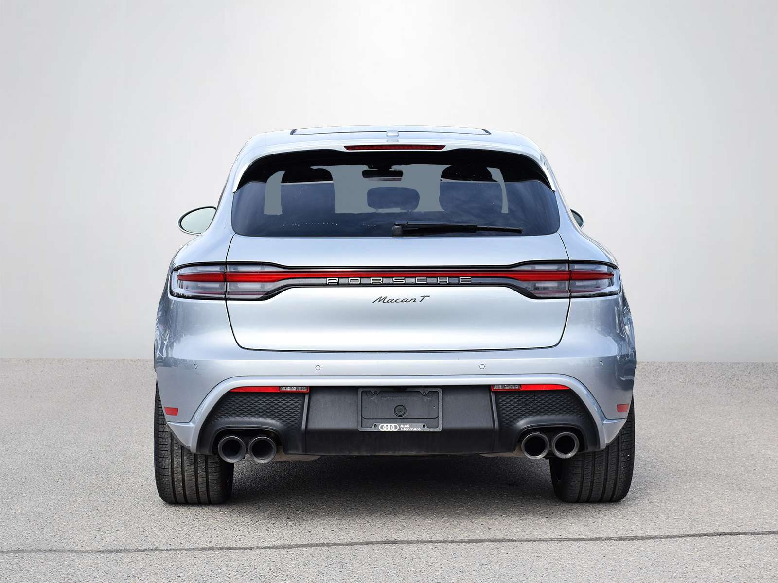 2023 Porsche Macan T alt 5