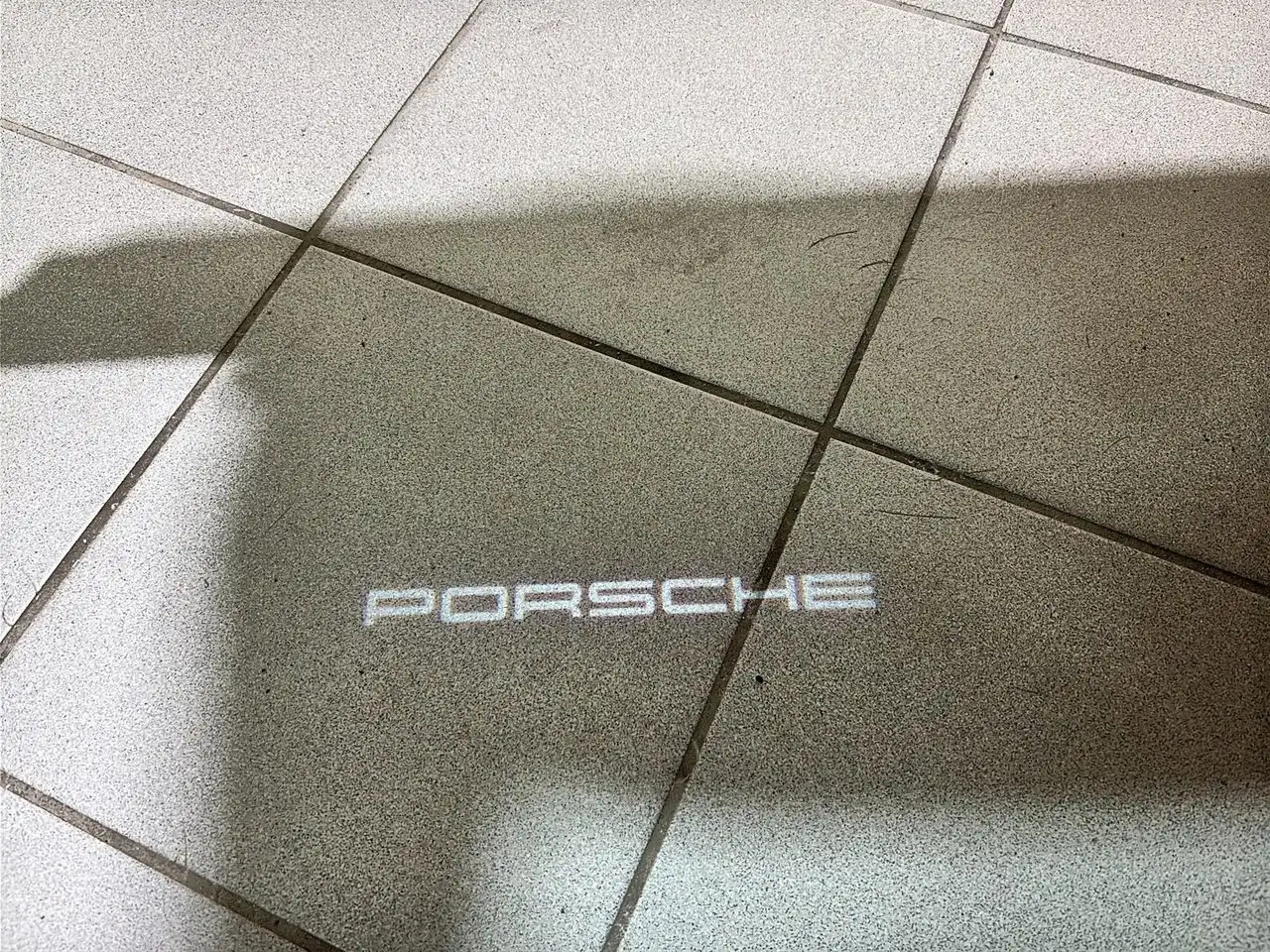 Porsche Cayenne снимка Porsche Cayenne