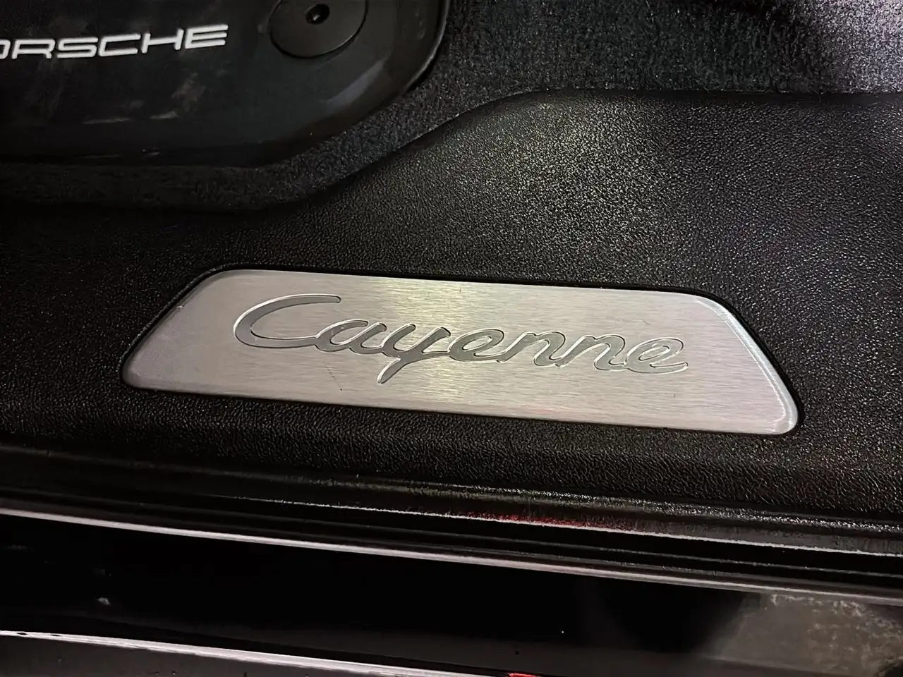Porsche Cayenne снимка Porsche Cayenne
