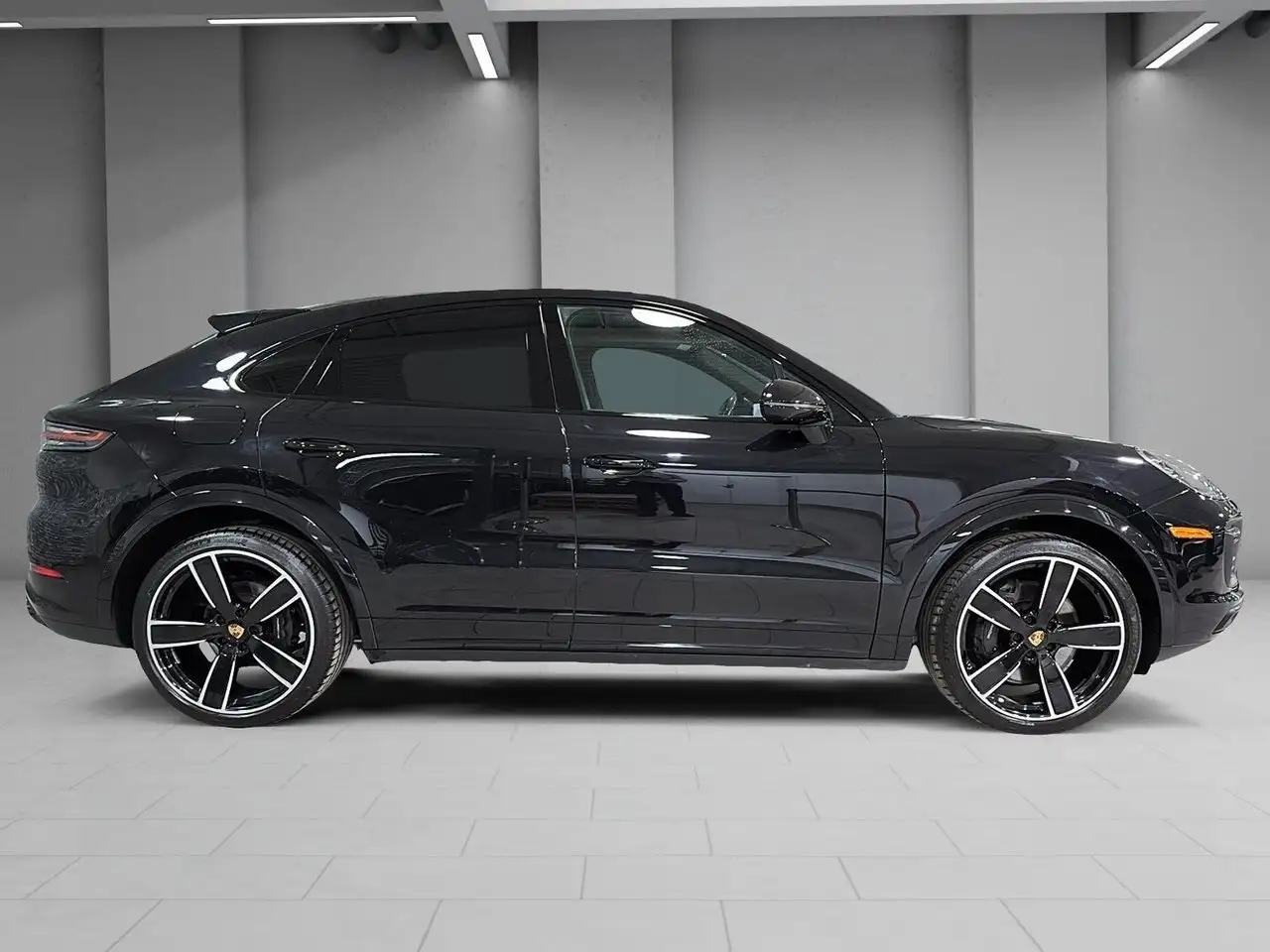 Porsche Cayenne снимка Porsche Cayenne