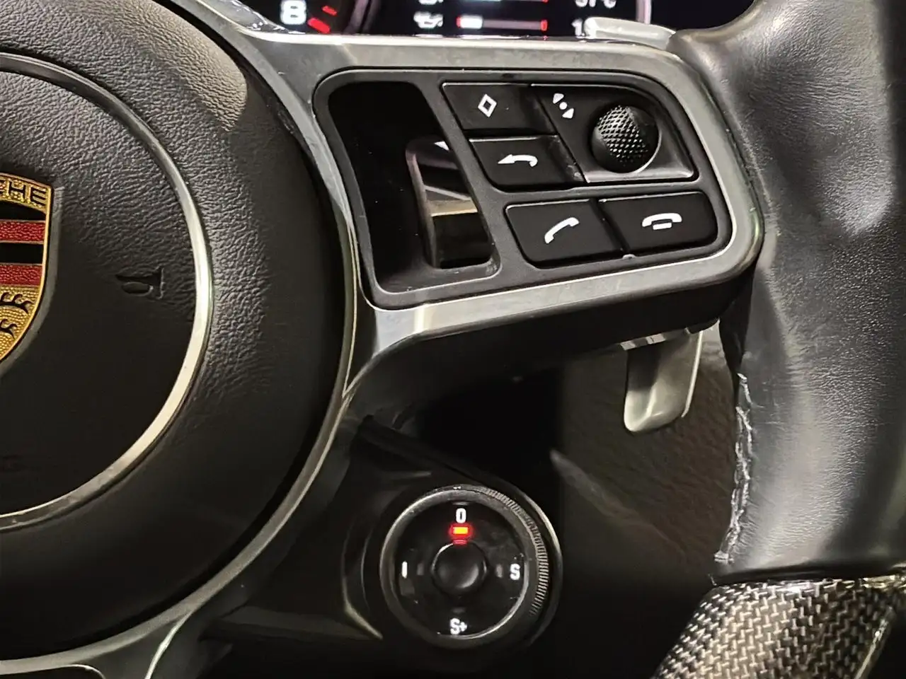 Porsche Cayenne снимка Porsche Cayenne