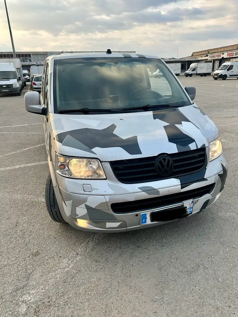 Volkswagen T5 Multivan Multivan+2.5+TDI+174+FAP+Confort+Tiptronic+(7pl) Чорний - 1