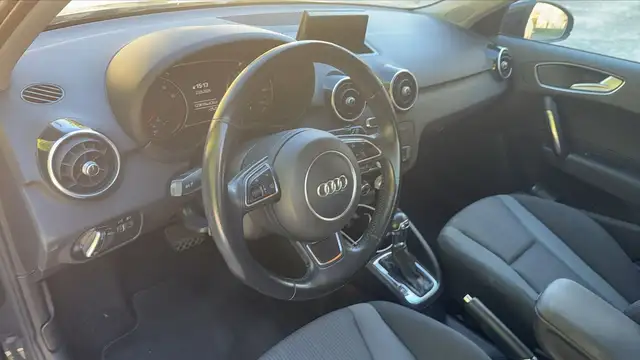 Audi A1 view 8