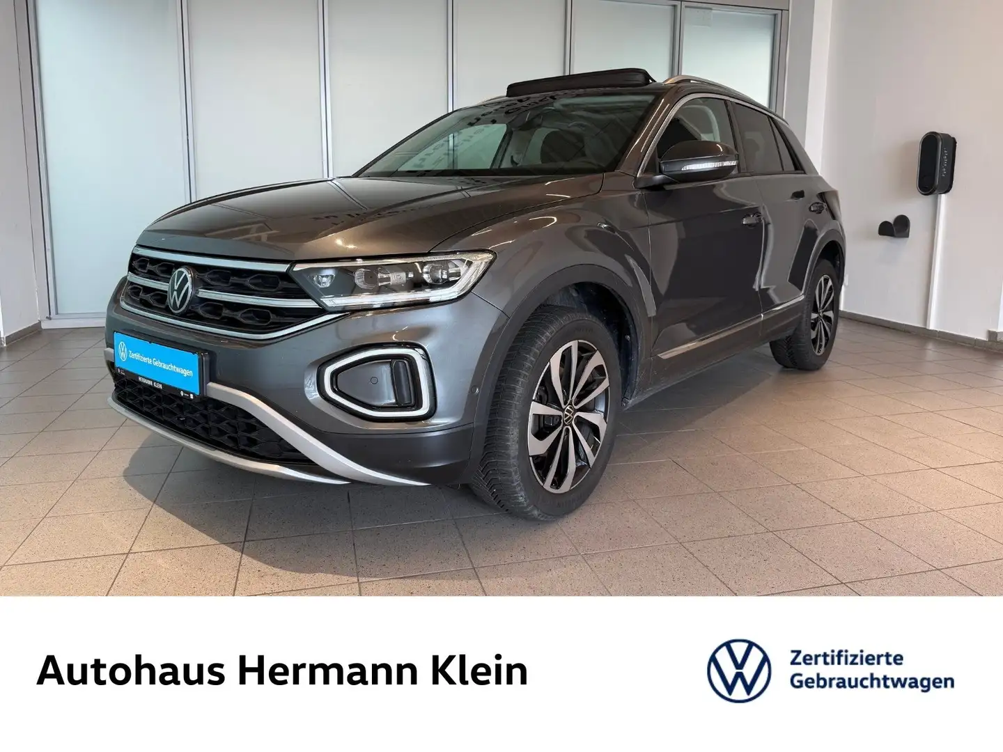 Volkswagen T-Roc 1.0 TSI Style LED+, Pano, Digital Cockpit Pro Zilver - 1