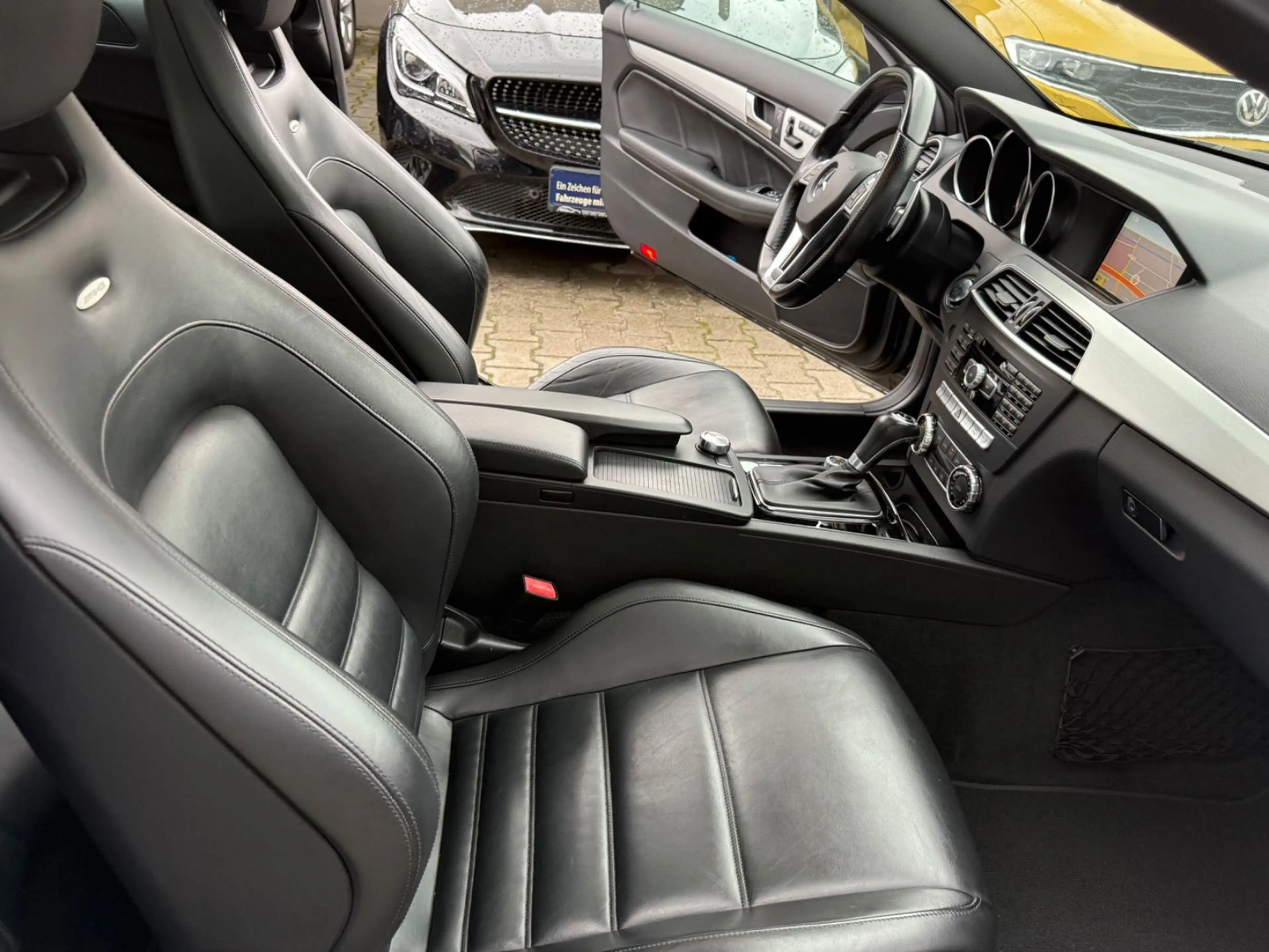 Mercedes-Benz C 63 AMG Coupé PANO*DISTRONIC*DESIGNO*TOP — photo 13