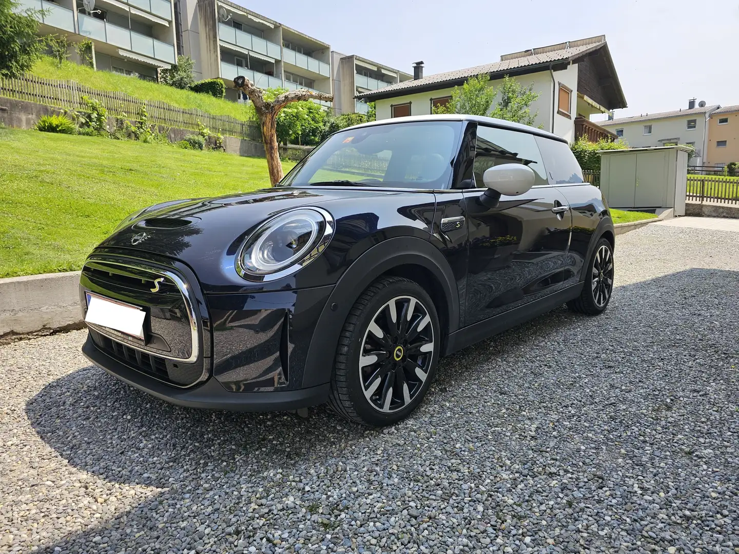 MINI Cooper SE MINI Cooper SE 32,6kWh Aut. Cooper SE Blau - 1
