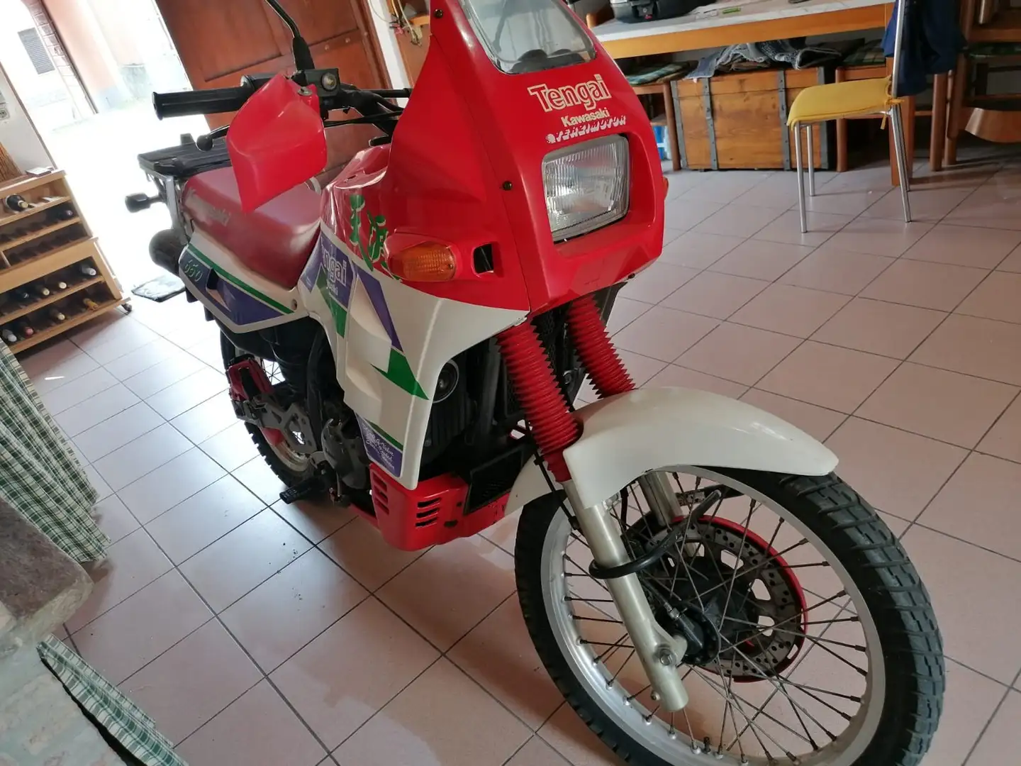 Kawasaki KL 650 Wit - 2