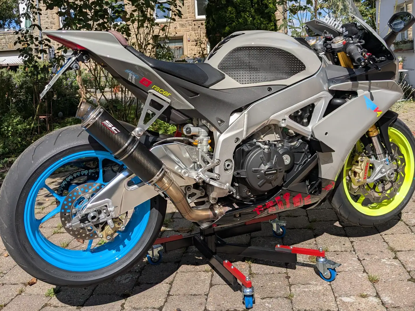 Aprilia RSV4 APRC Gris - 2