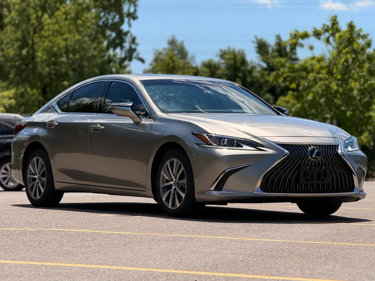 Lexus ES photo Lexus ES