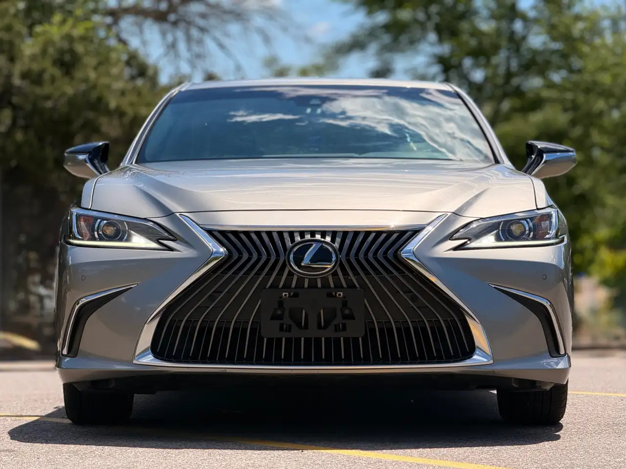 Lexus ES photo Lexus ES