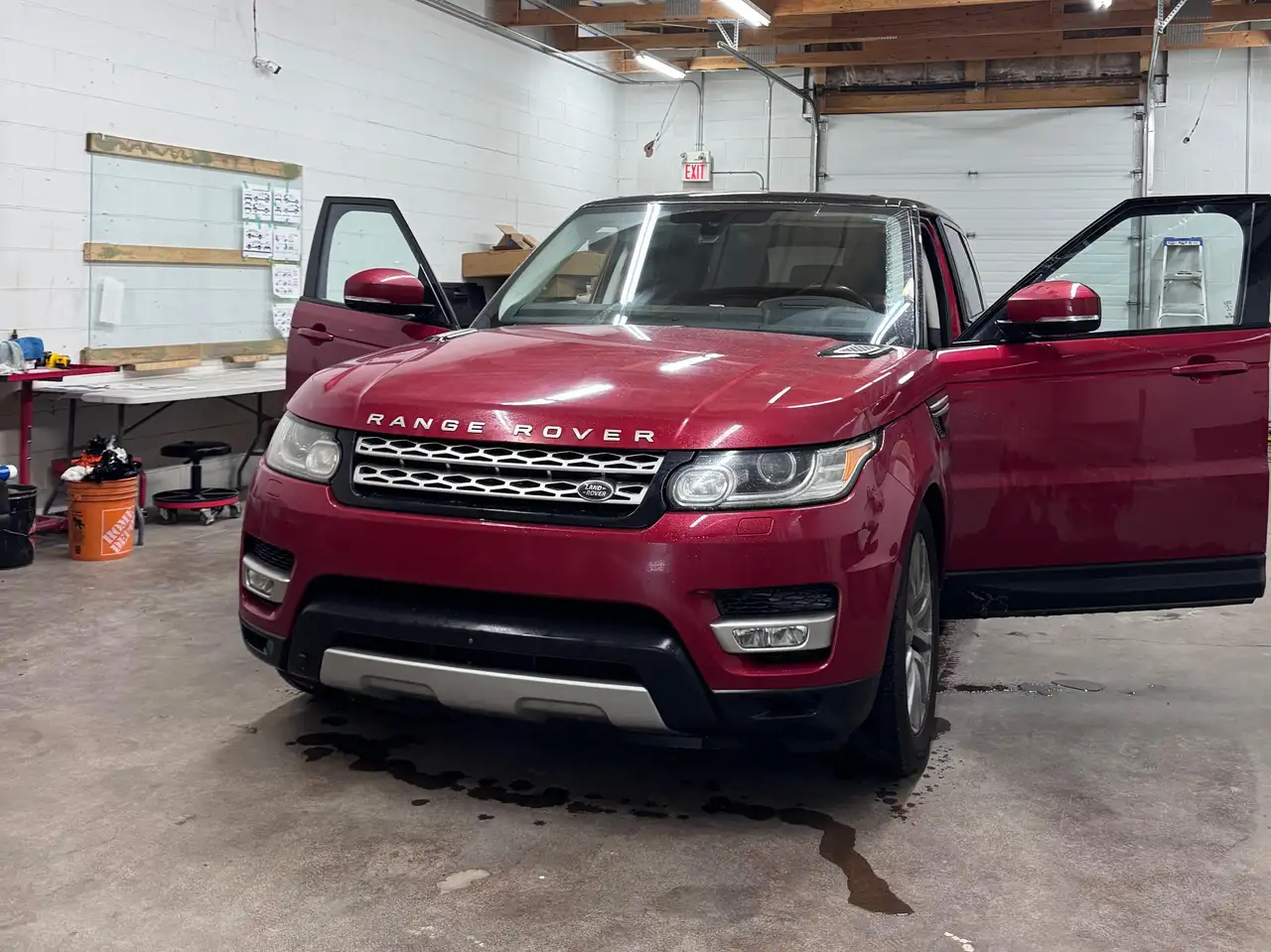 Land Rover Range Rover Sport снимка Land Rover Range Rover Sport