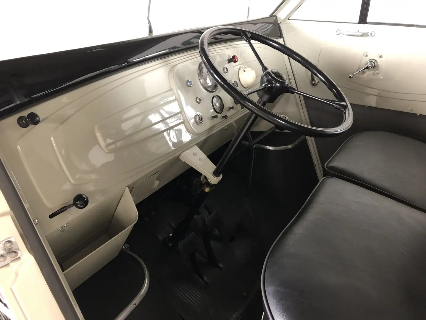 Oldtimer DKW Schnellaster F89L M0987 Gris - 2