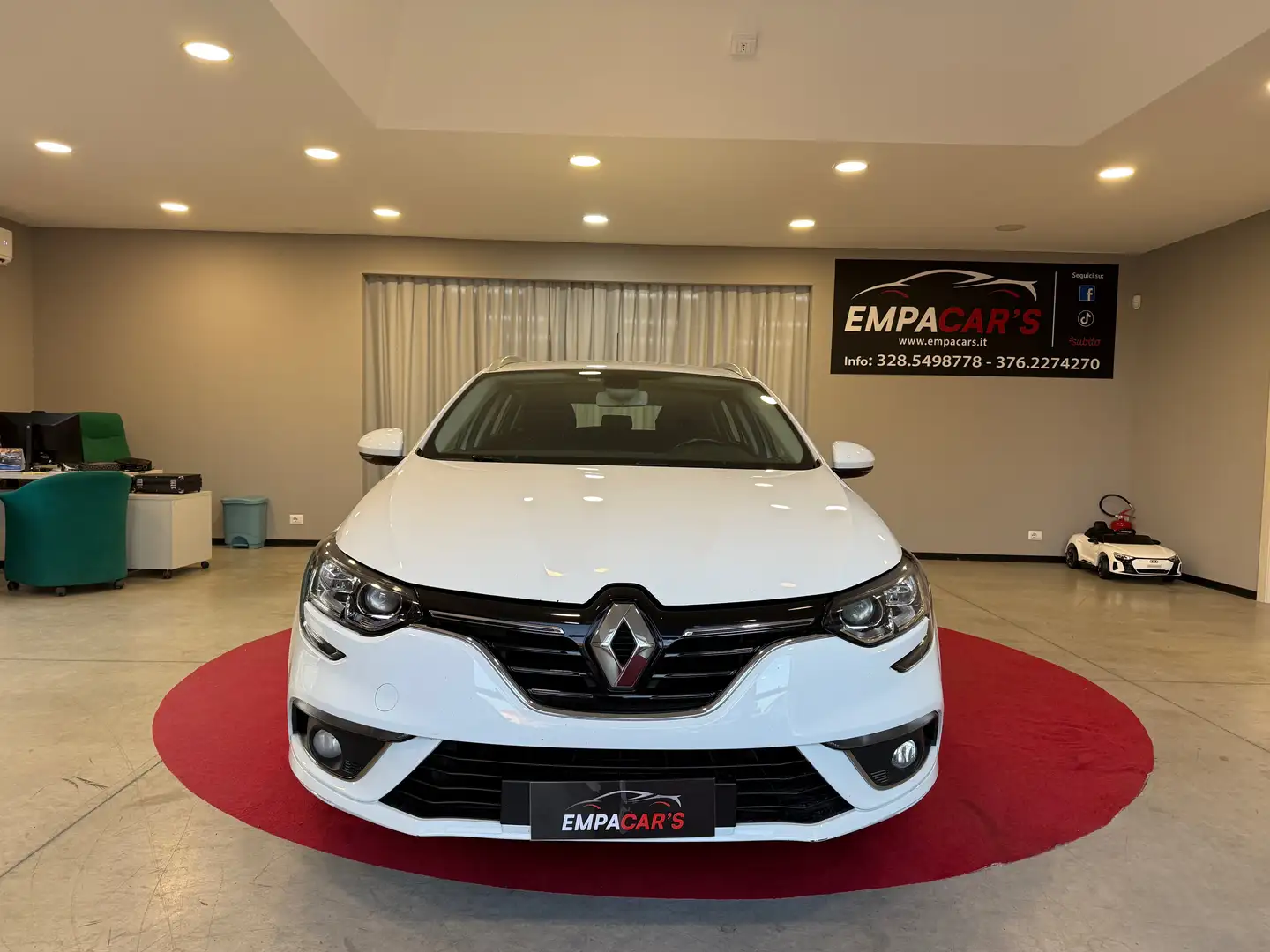 Renault Megane Megane Sporter 1.5 blue dci Intens 115cv my19 Wit - 2
