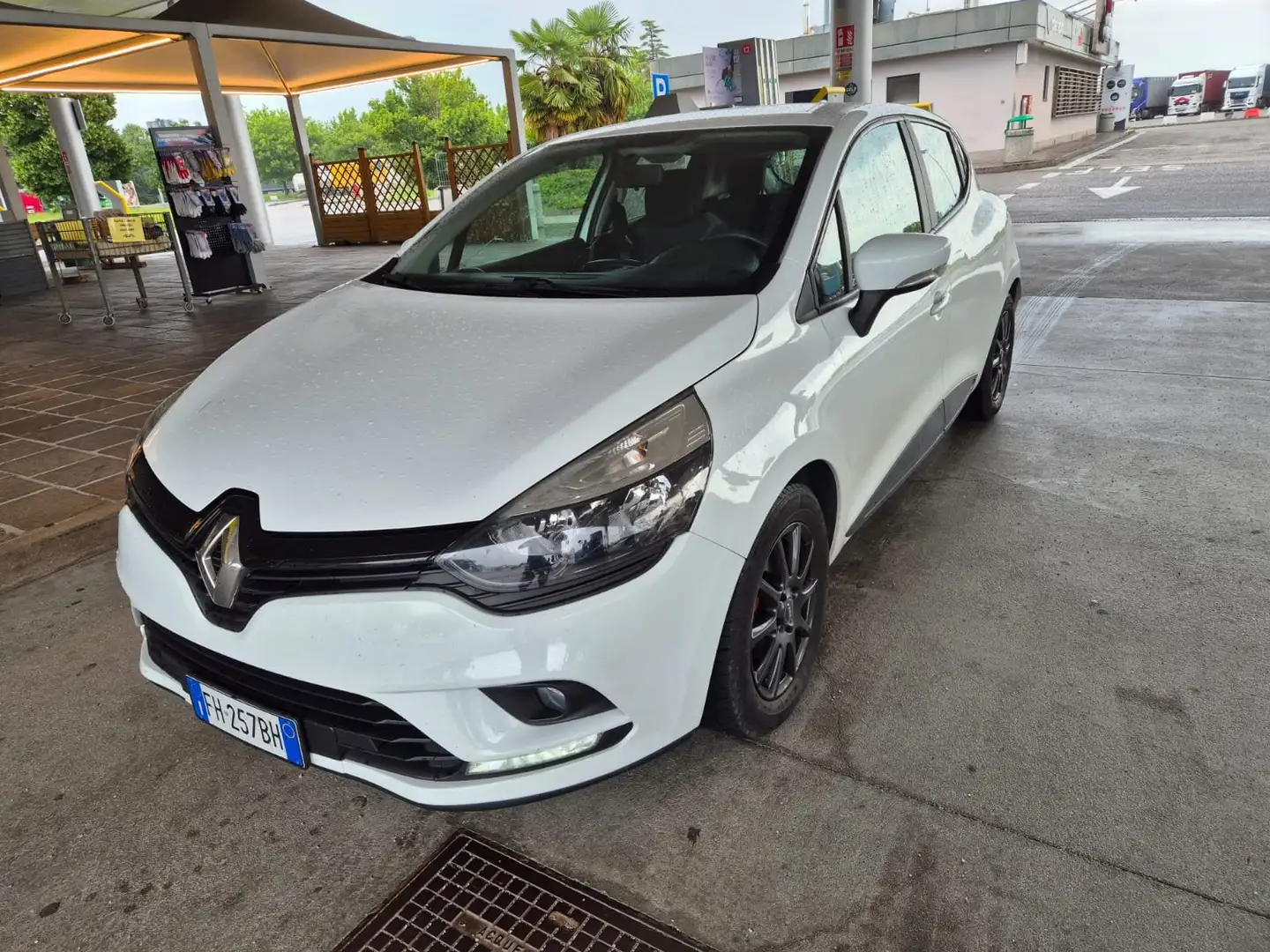 Renault Clio 1.2 Energy Neopatentati 4 porte Bílá - 1