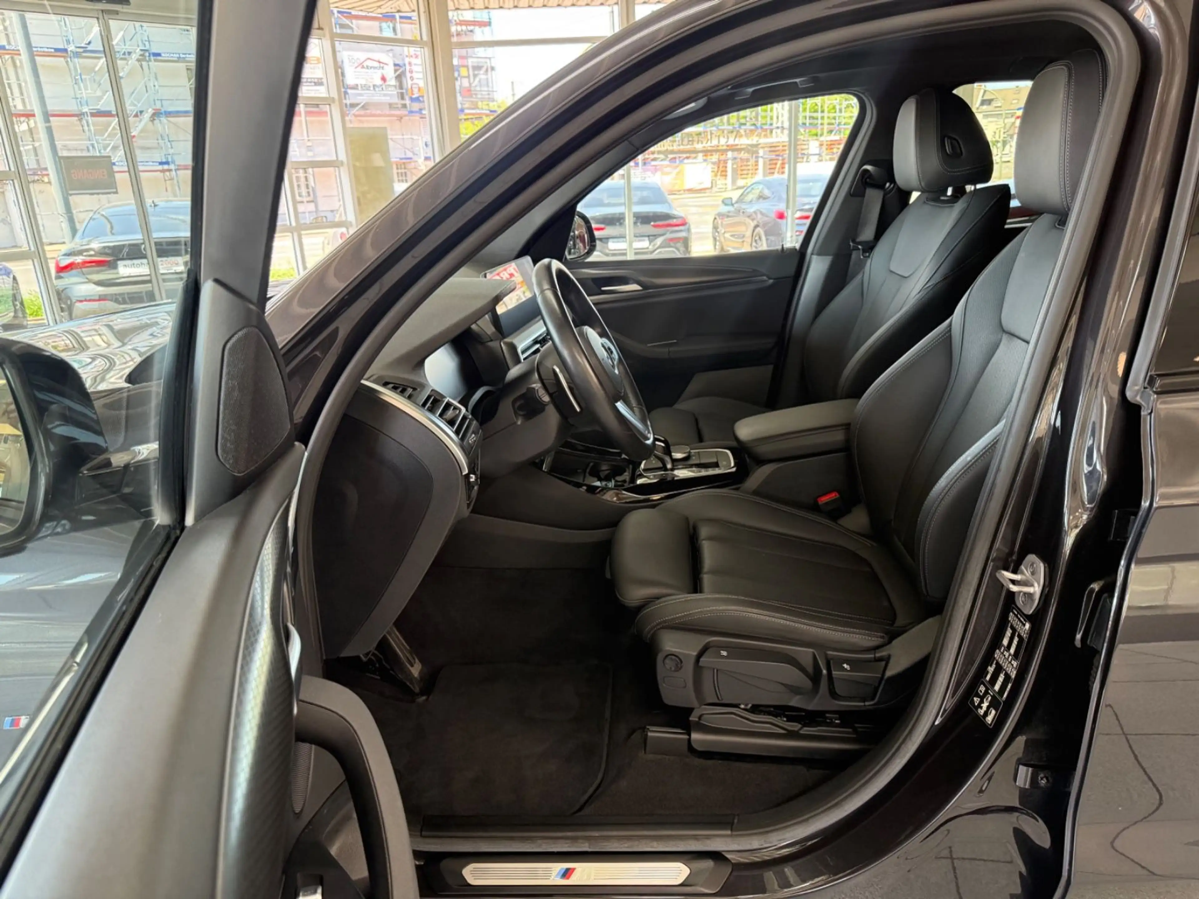 BMW X3 xDrive 20d M Sportpaket LED/CAM/DAB/HIFI — photo 9