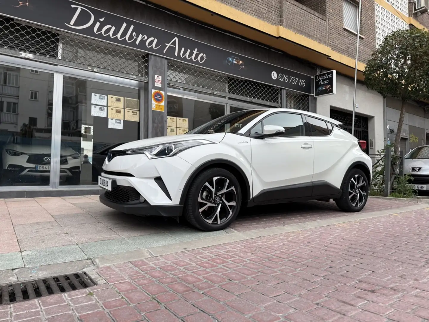 Toyota C-HR 125H Advance Bianco - 1
