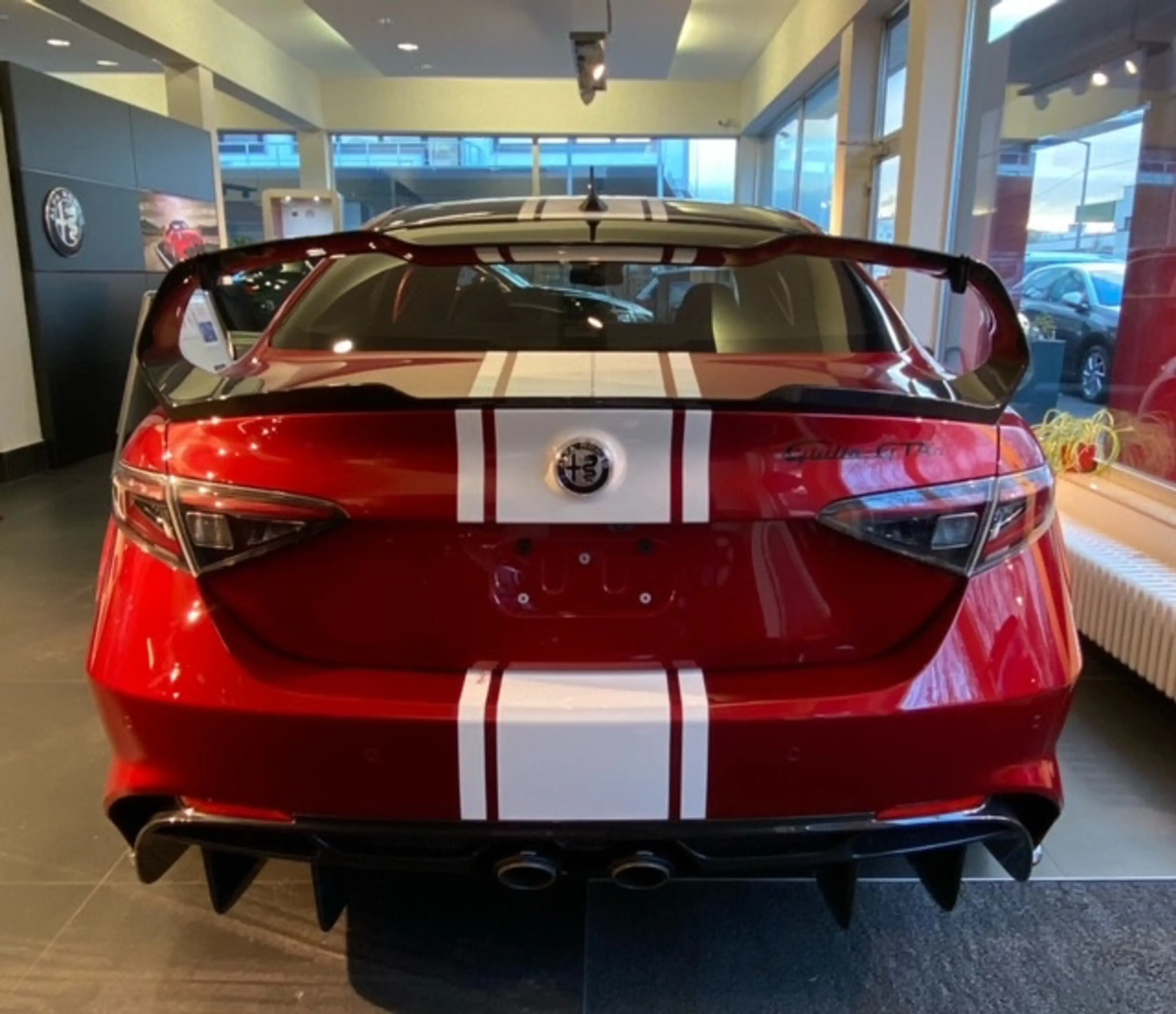 Alfa Romeo Giulia GTAm limit. Modell auf 500 EH — photo 6