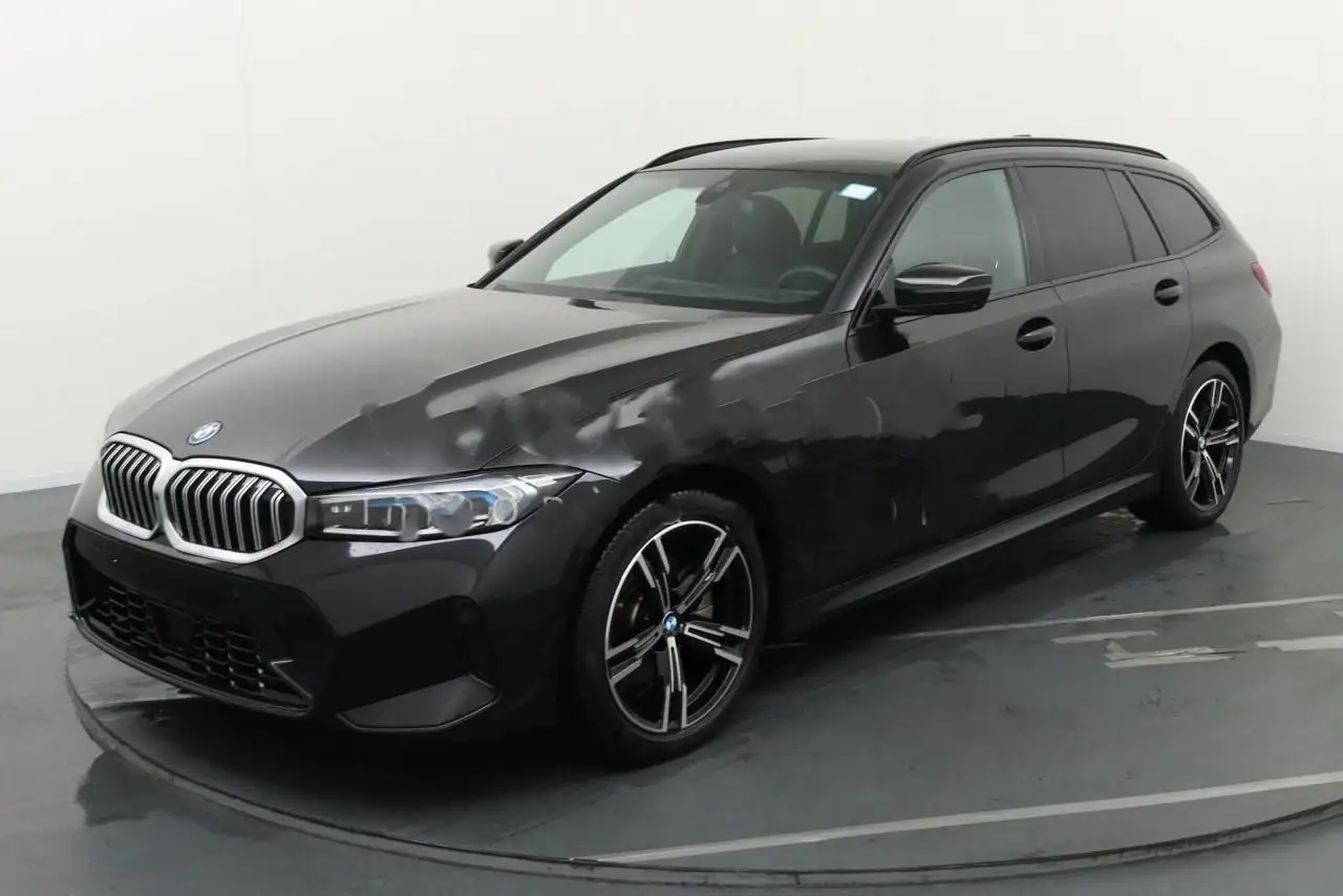BMW 330