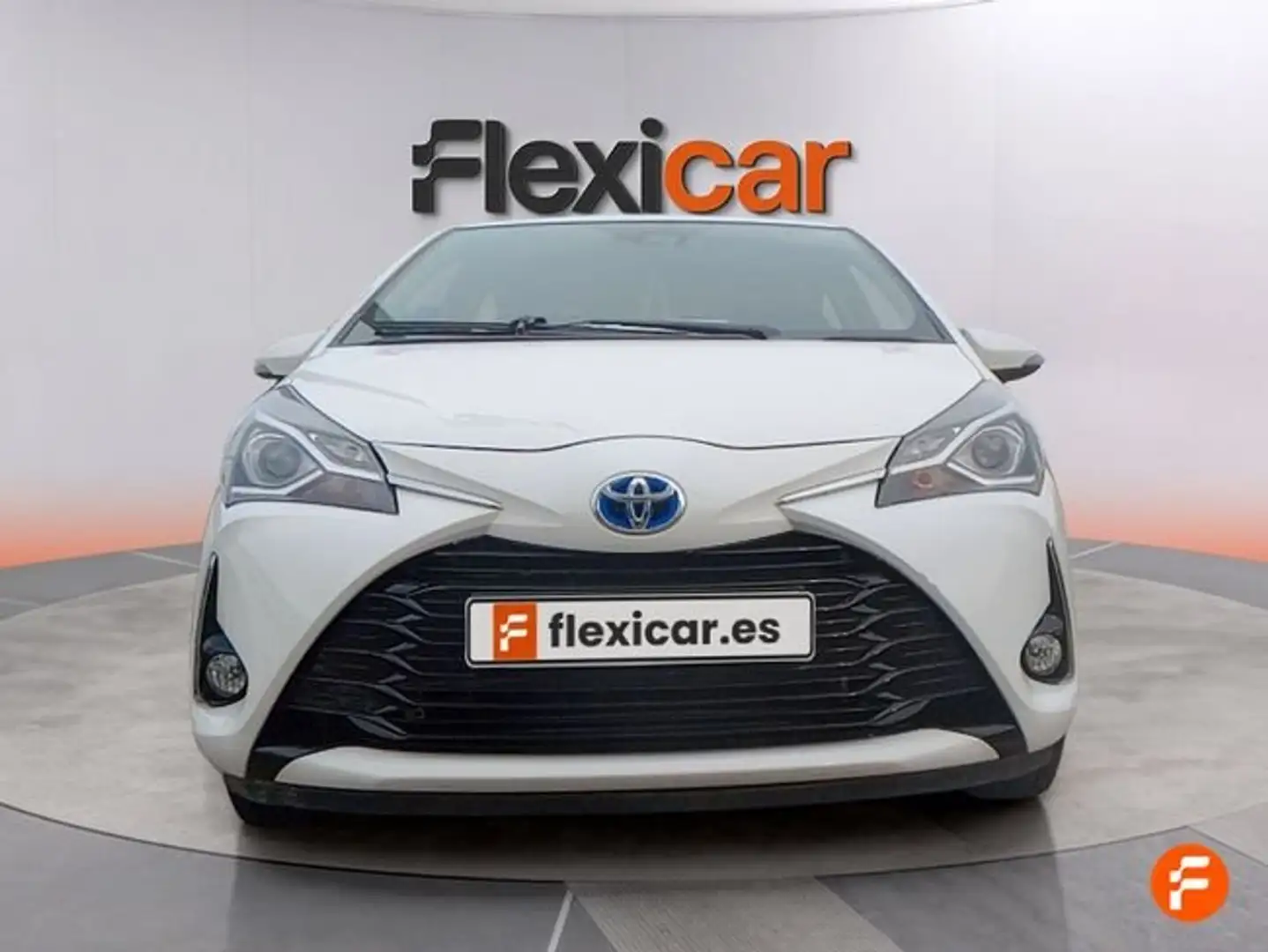 Toyota Yaris 100H 1.5 Active Blanco - 2