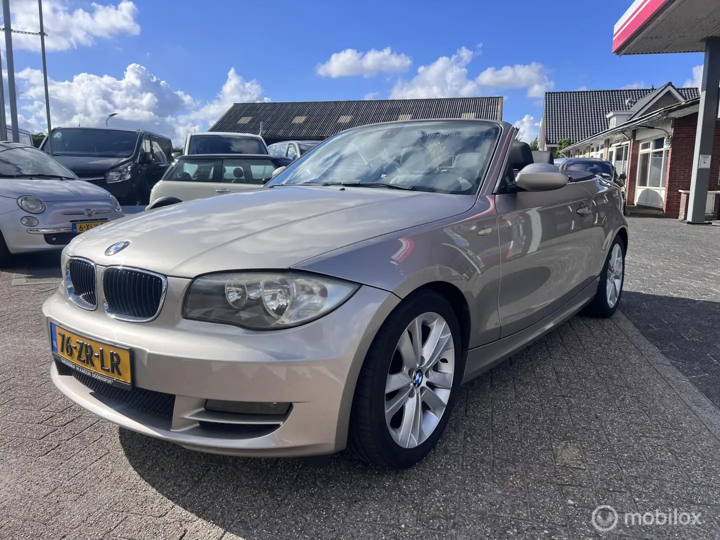 BMW 118 1-serie Cabrio 118i High Executive Grijs - 1