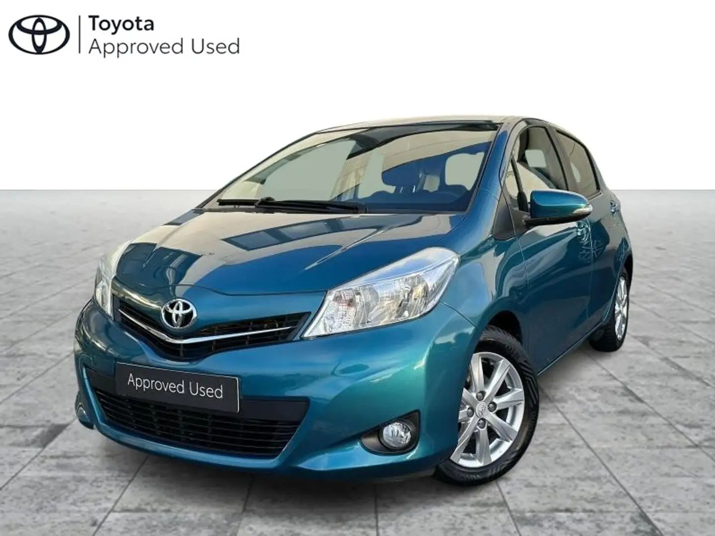 Toyota Yaris Life Bleu - 1