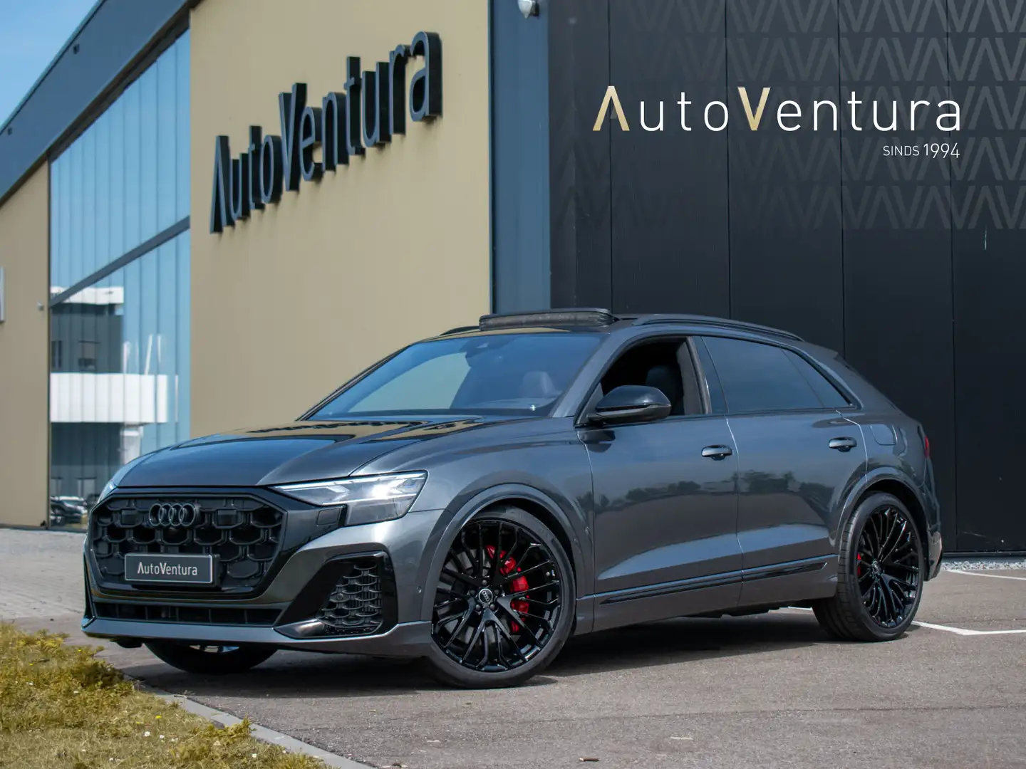 Audi Q8 60 TFSI e quattro Pro Line S Competition Sportstoe Grijs - 1