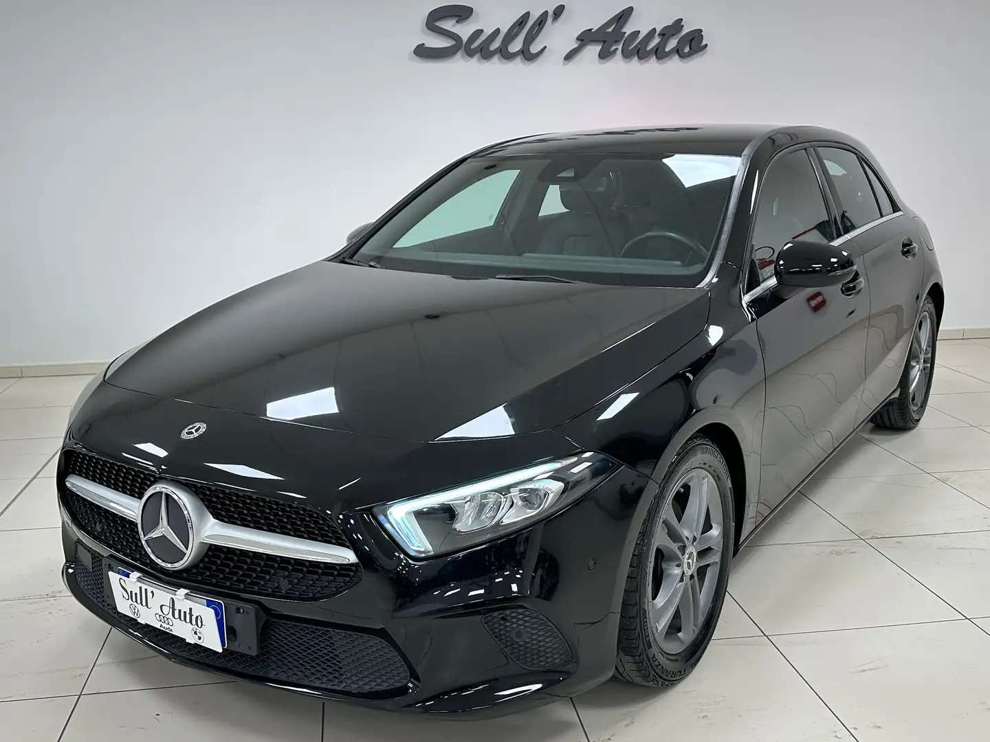 Mercedes-Benz A 180 d Business auto Noir - 1