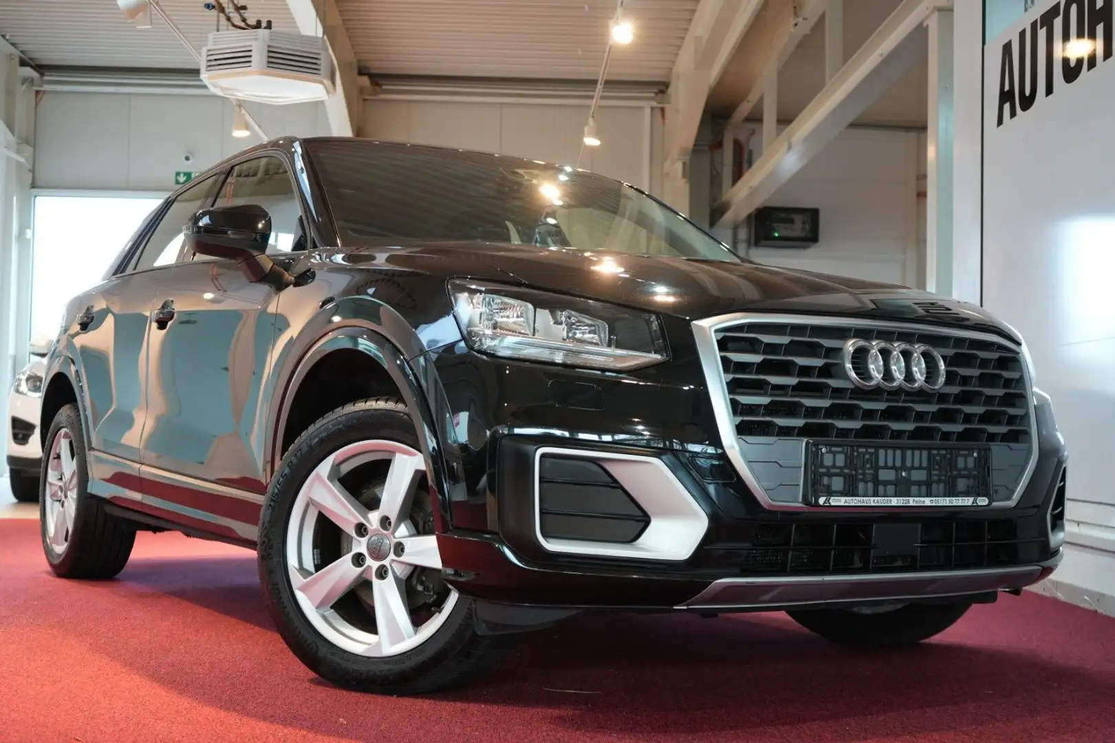 Audi Q2 35 TFSI sport *Klima* Noir - 1