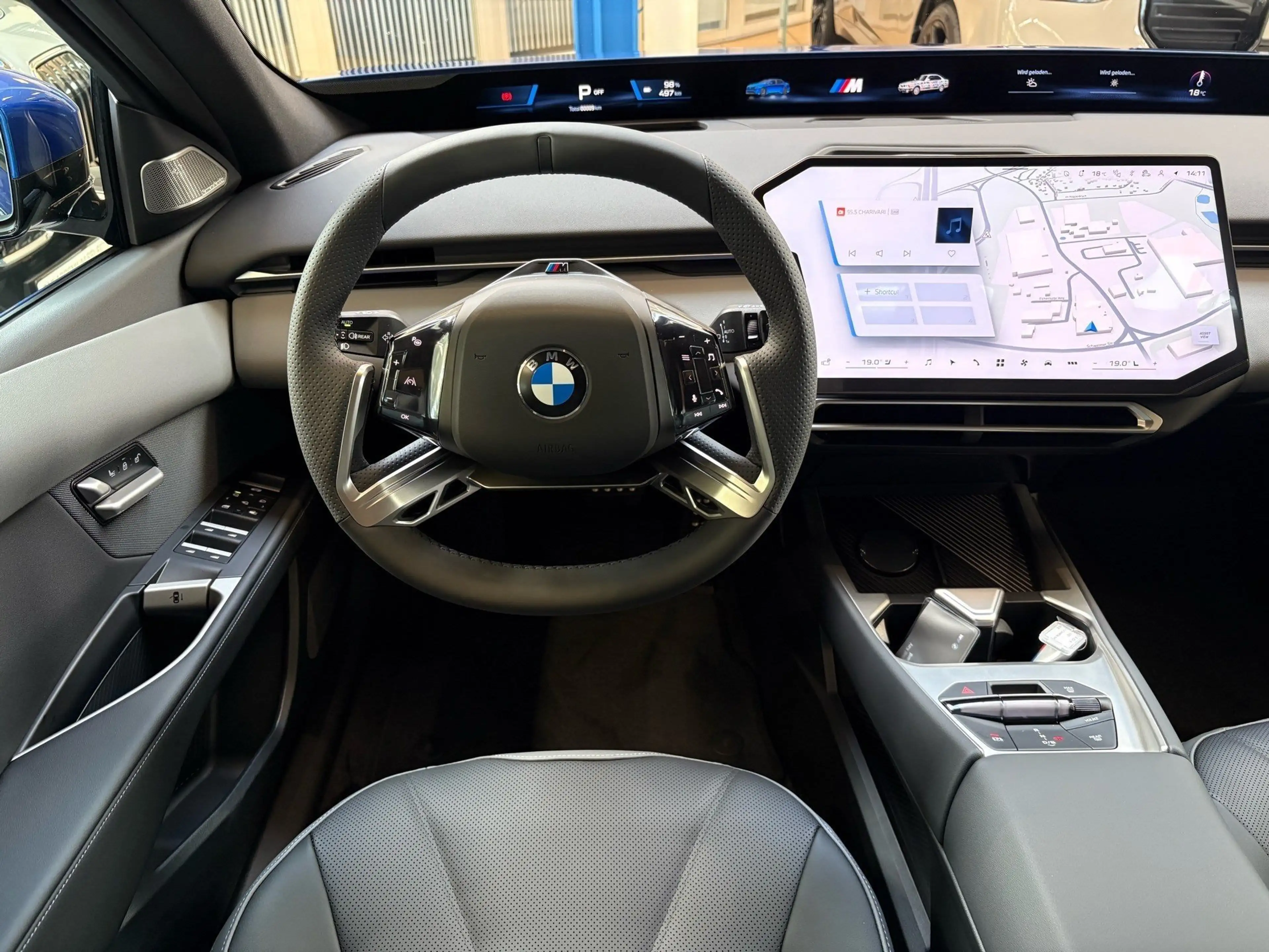 BMW i3 50 xDrive MSport DA+ PA Prof HuD H/K Pano 19" LMR — photo 8