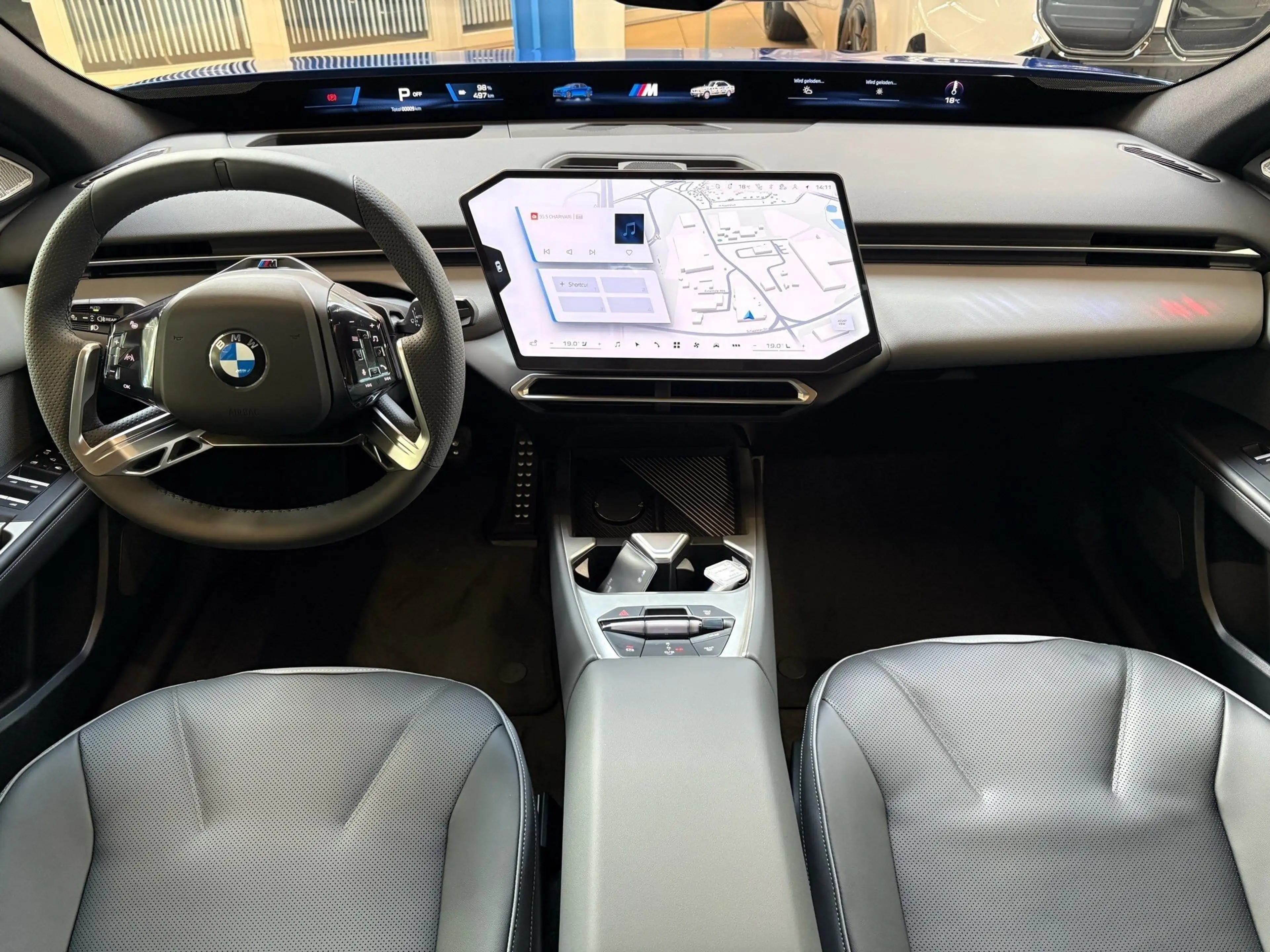 BMW i3 50 xDrive MSport DA+ PA Prof HuD H/K Pano 19" LMR — photo 3