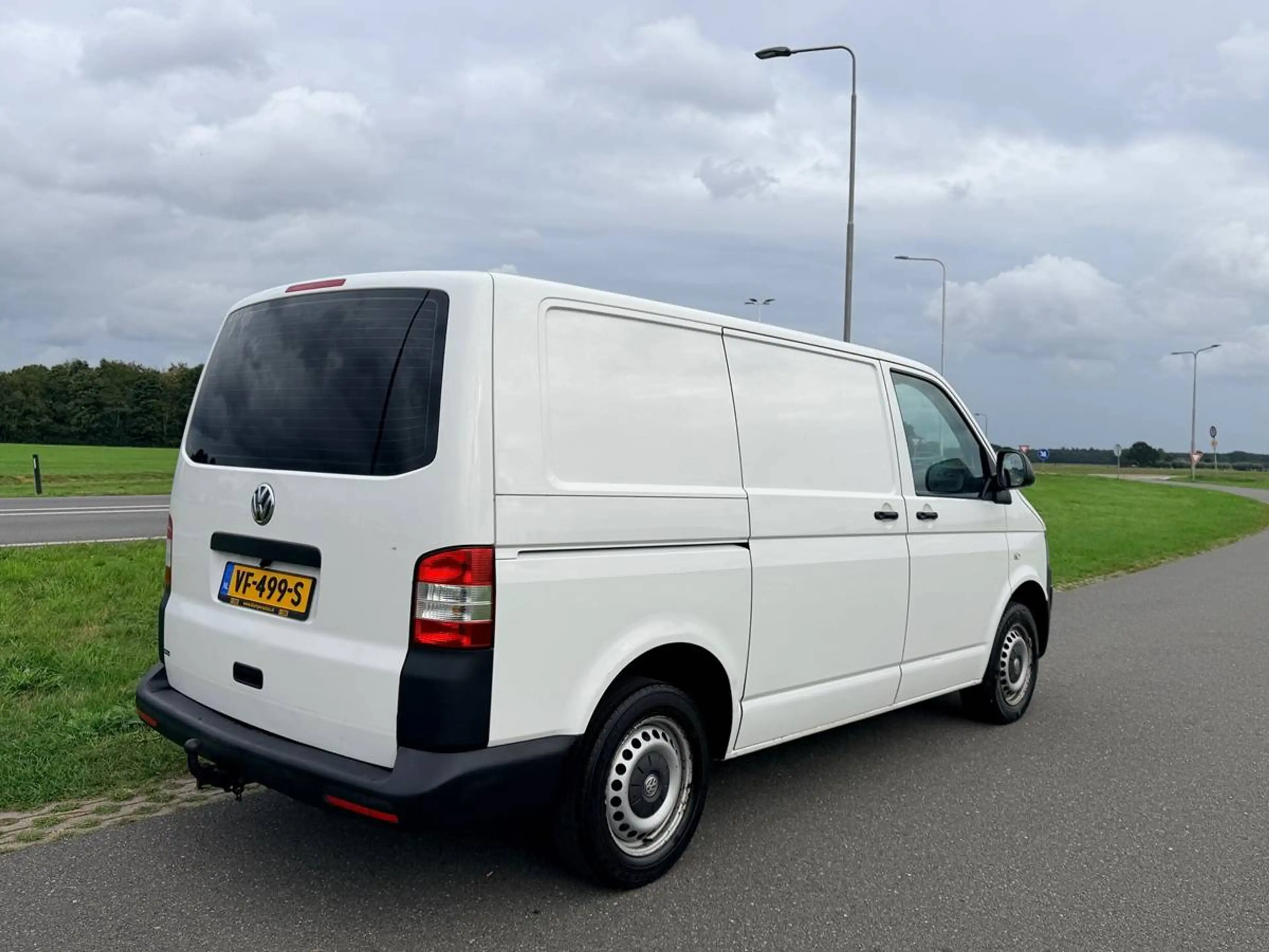 Volkswagen Transporter 2.0 TDI L1H1 T800Ba., Airco, Trekhaak, Cruise, Navi, El. Ramen, CV, Weinig km — photo 6