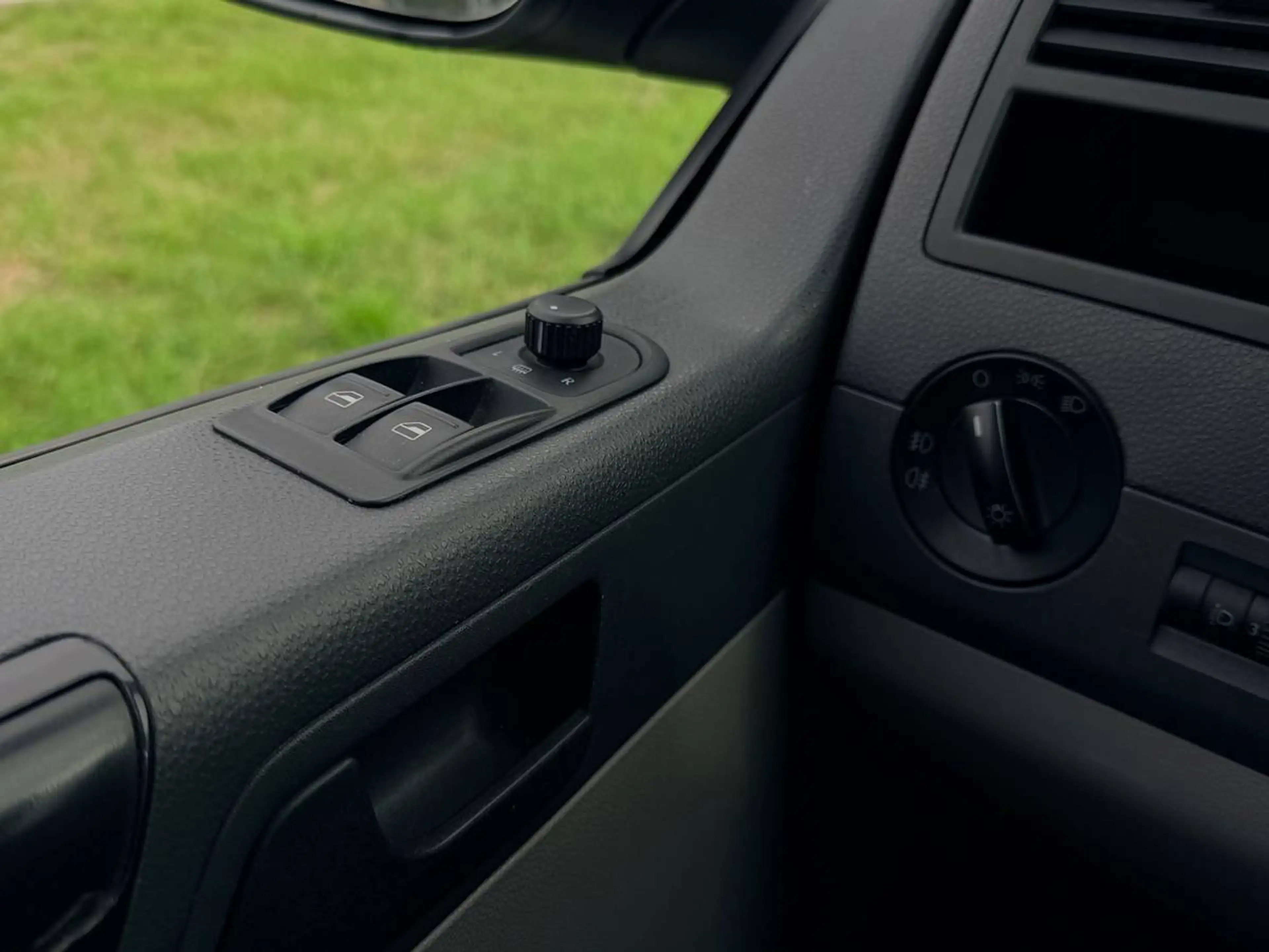 Volkswagen Transporter 2.0 TDI L1H1 T800Ba., Airco, Trekhaak, Cruise, Navi, El. Ramen, CV, Weinig km — photo 14