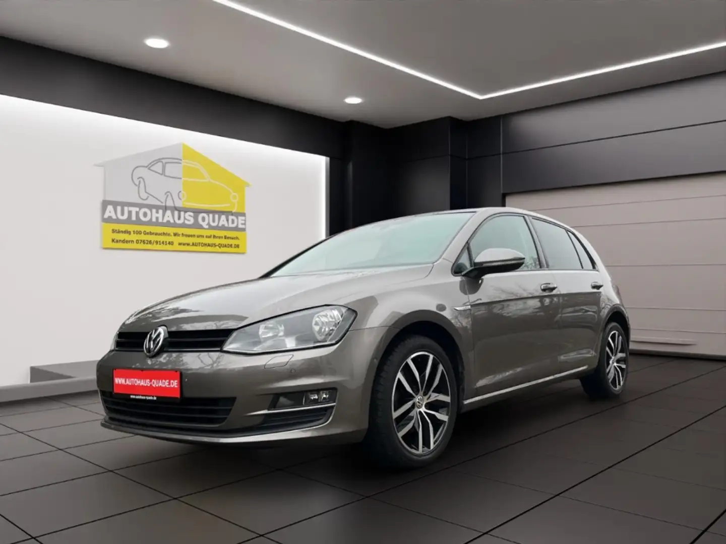 Volkswagen Golf VII Cup Glasdach, Alu, Scheckheft, Service-Neu Grau - 1
