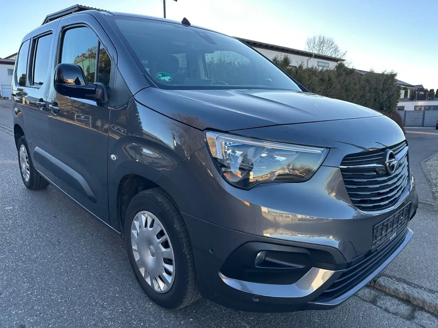 Opel Combo Life NAVI/7Sitzer/1.Hd Szürke - 1
