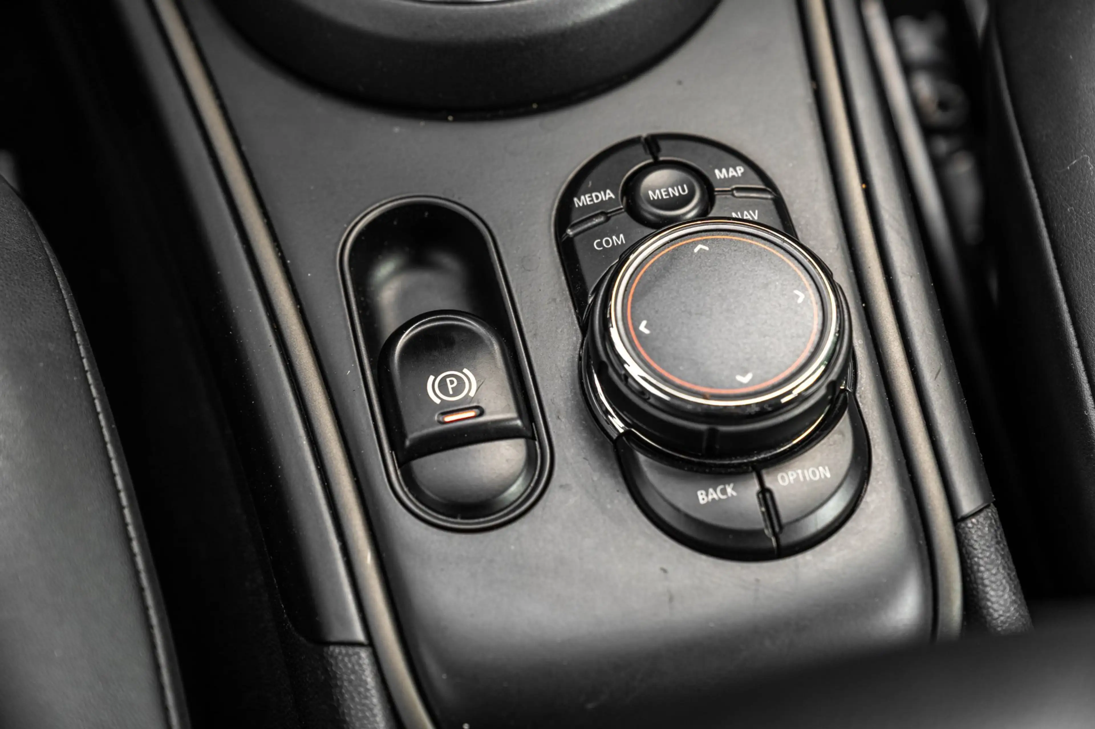 MINI Cooper SE Countryman Mini Hybrid 4ALL 225 PK Harman Kardon Adaptive Cru — photo 32