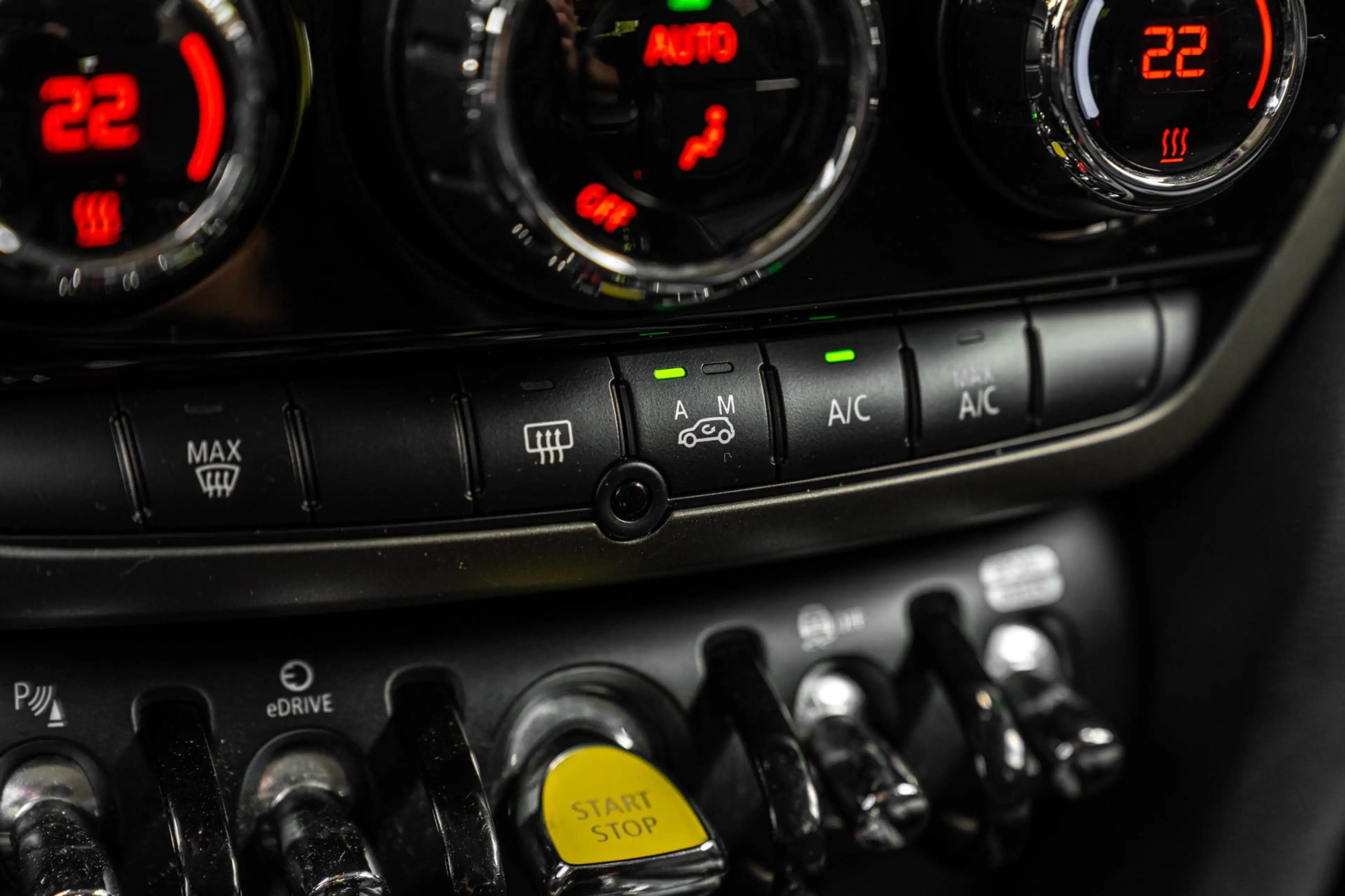 MINI Cooper SE Countryman Mini Hybrid 4ALL 225 PK Harman Kardon Adaptive Cru — photo 26