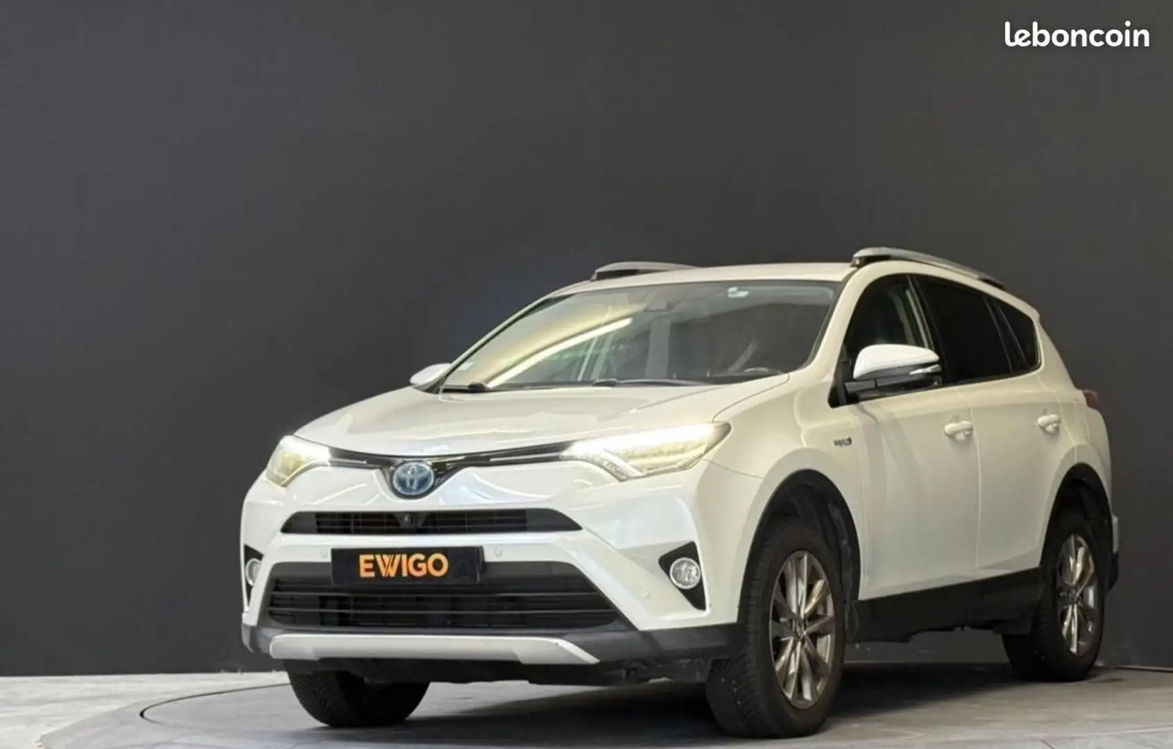 Toyota RAV 4 LOUNGE 2.5 197CH FULL-HYBRID BVA Blanc - 1