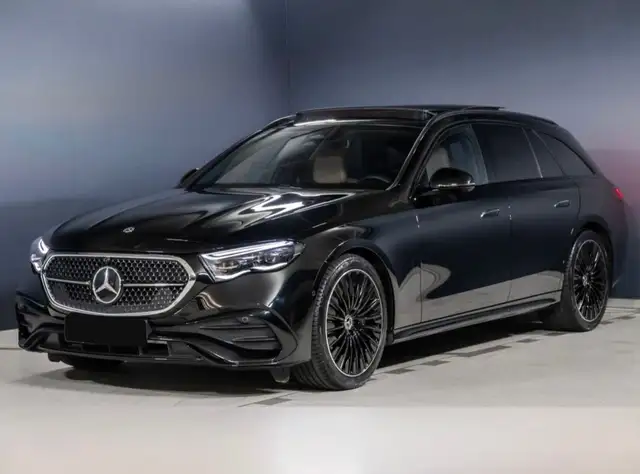 Mercedes-Benz E 220 E 220d AMG Line SW Premium Plus Panorama ACC auto