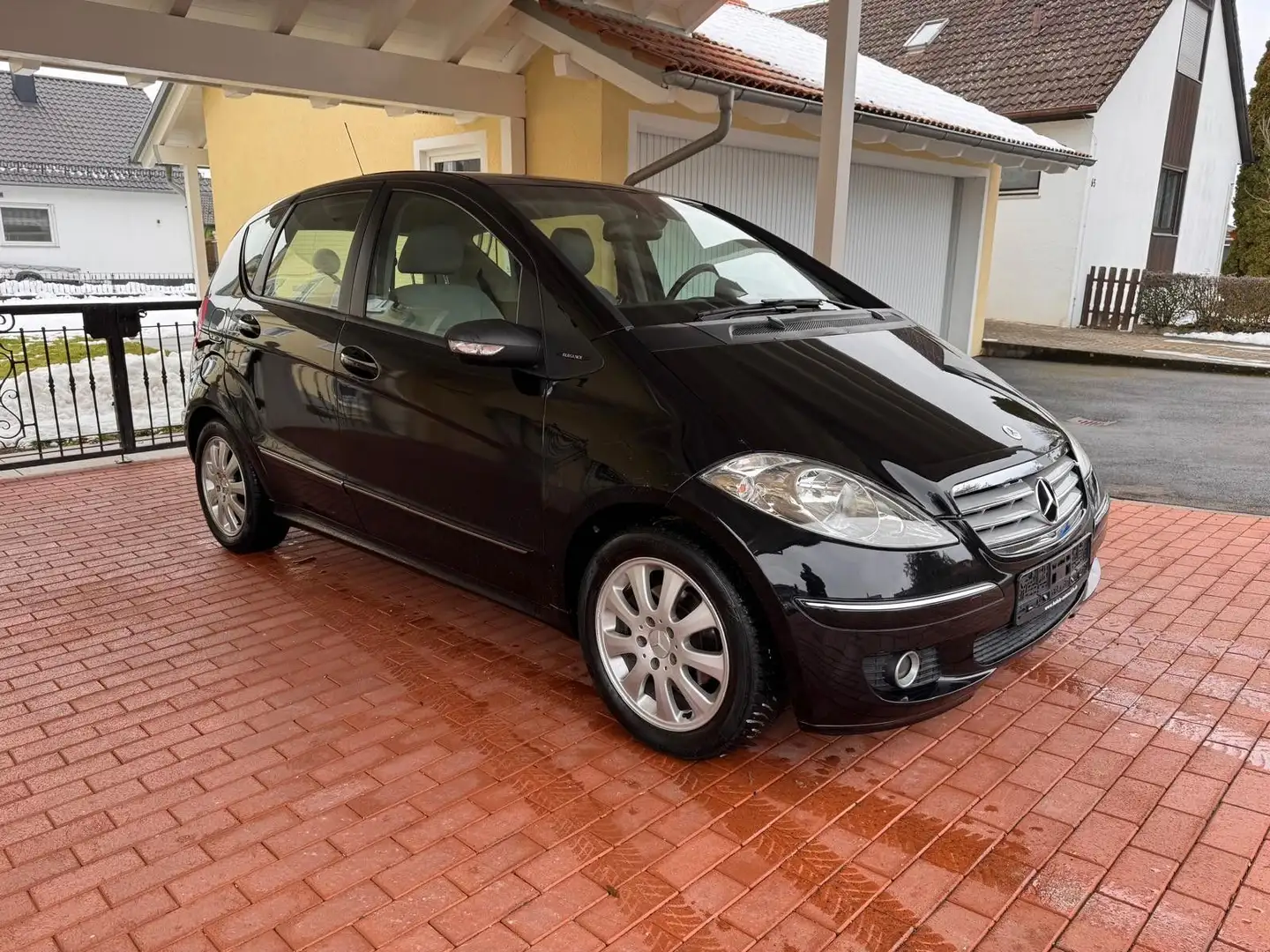 Mercedes-Benz A 170 ELEGANCE*LEDER/SHZ/KLIMA* Schwarz - 2