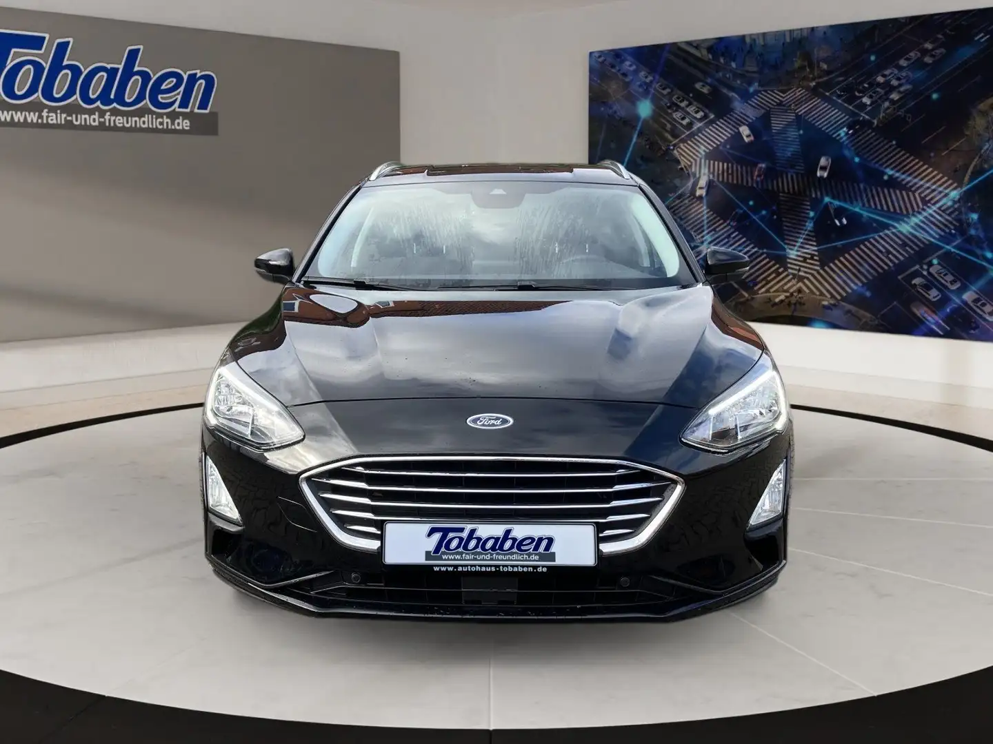 Ford Focus Titanium X 1,5 EcoBoost 134kW Tur. Auto Tu - 2