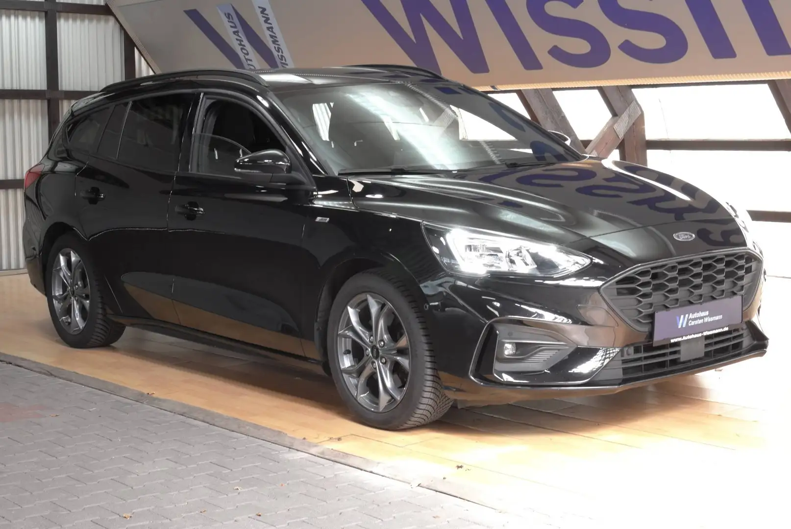 Ford Focus FOCUS ST-Line Turnier Automatic, schwenkb. AHK Nero - 1
