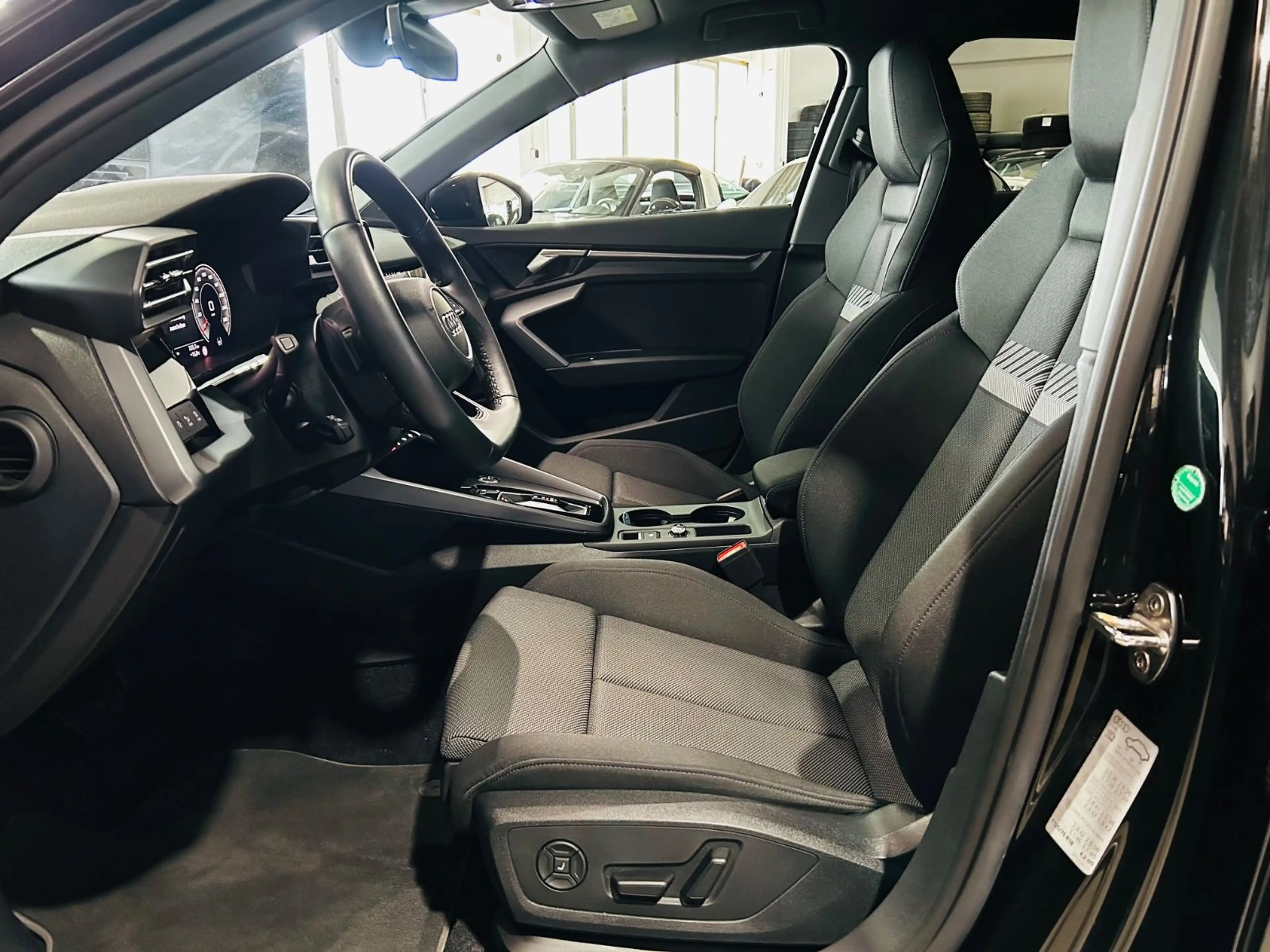 Audi A3 Limousine 35 TDI Sport *Virtual*Kamera*Led* — photo 14