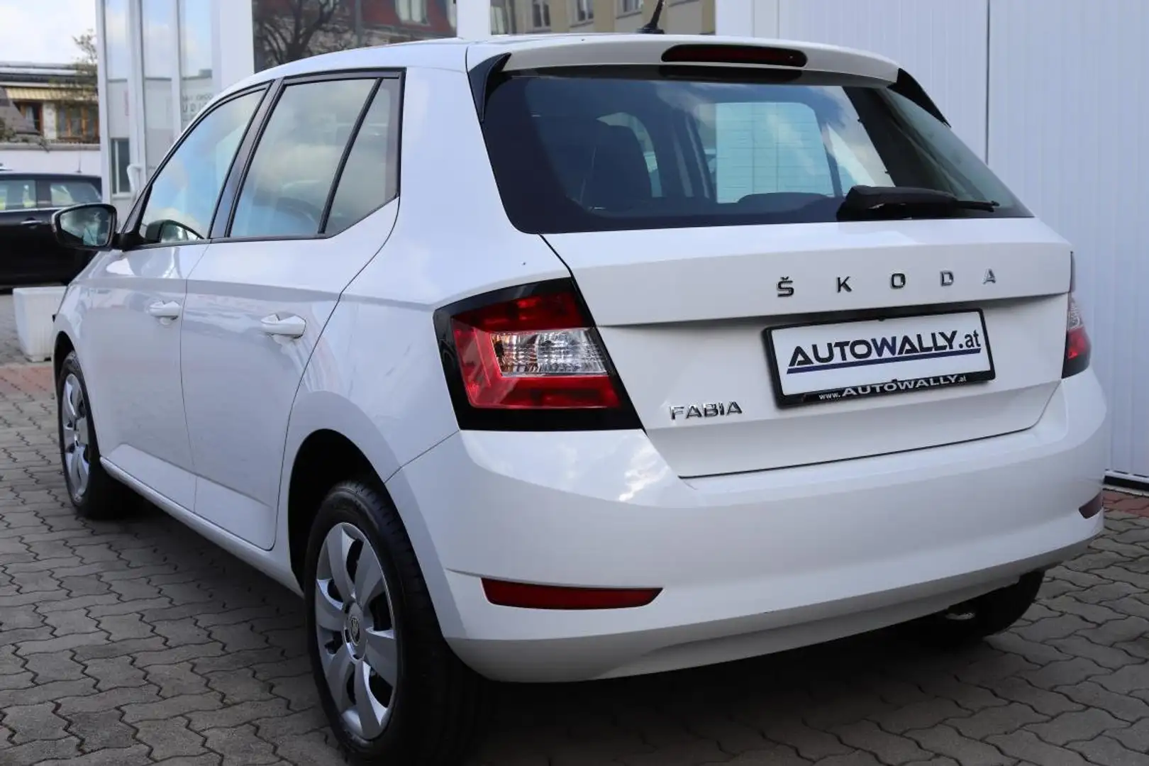 Skoda Fabia Ambition 1,0 Weiß - 2