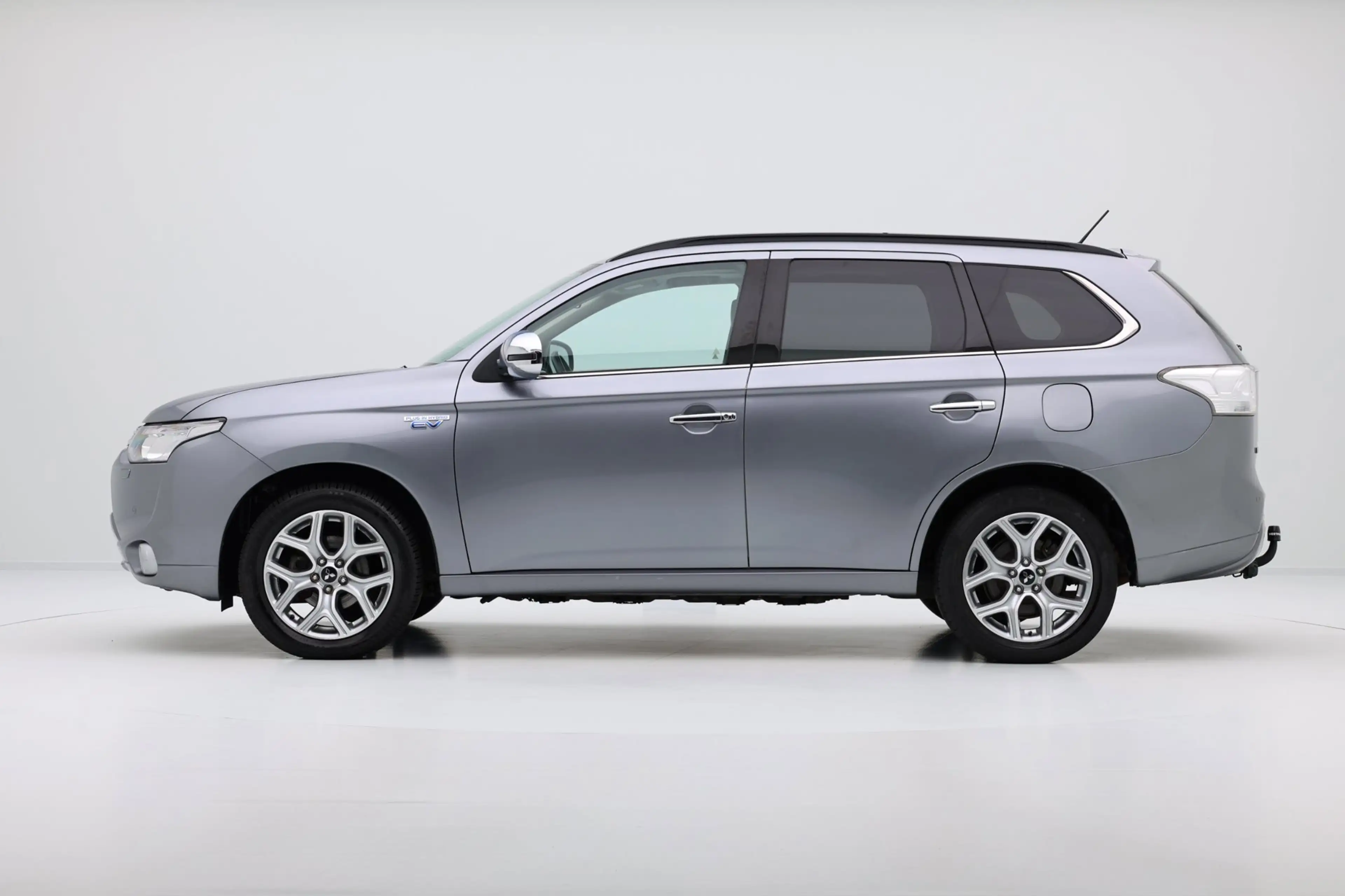 Mitsubishi Outlander 2.0 PHEV Instyle Aut.|Leer|Stoelverw.|Trekhaak|LMV — photo 35