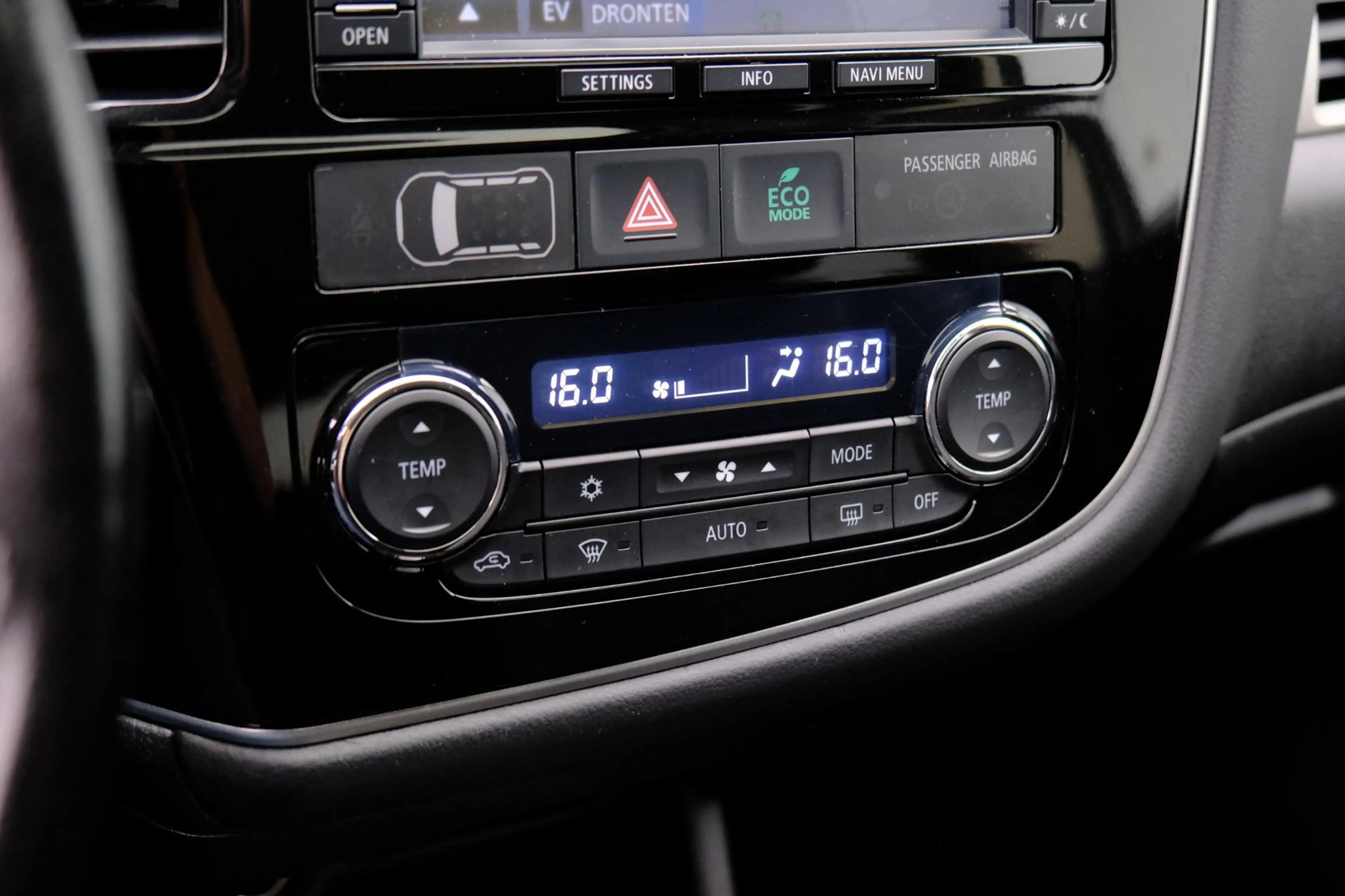 Mitsubishi Outlander 2.0 PHEV Instyle Aut.|Leer|Stoelverw.|Trekhaak|LMV — photo 15