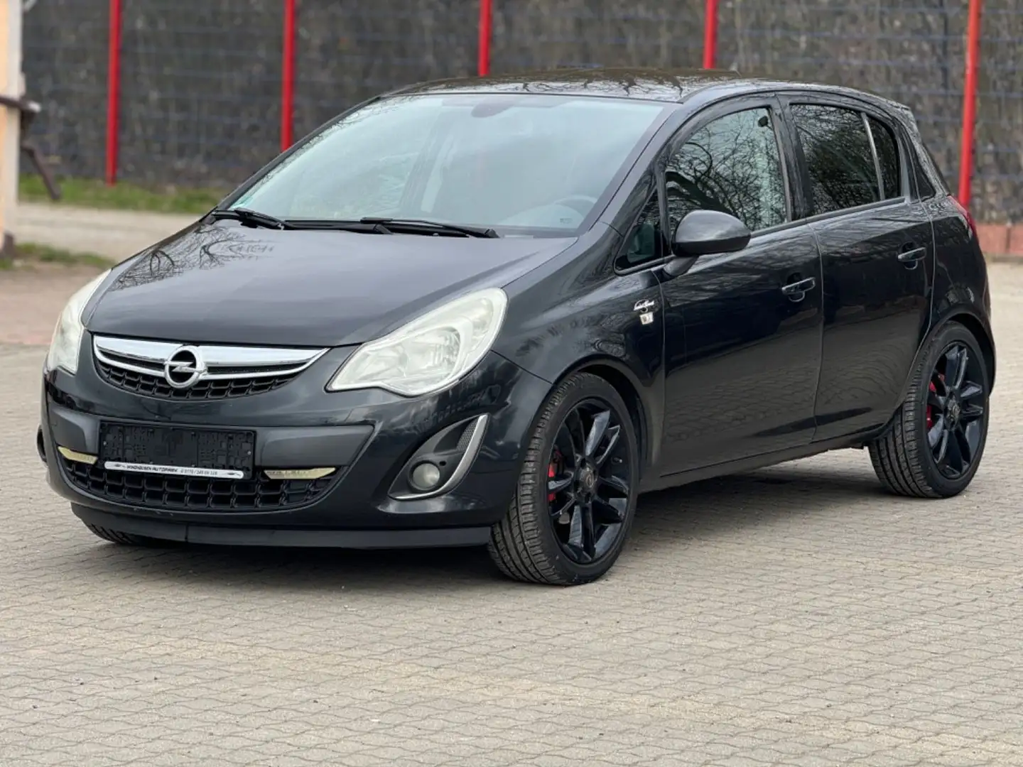Opel Corsa 1.2 *1 HAND *KLIMA * 112 TKM Zwart - 1