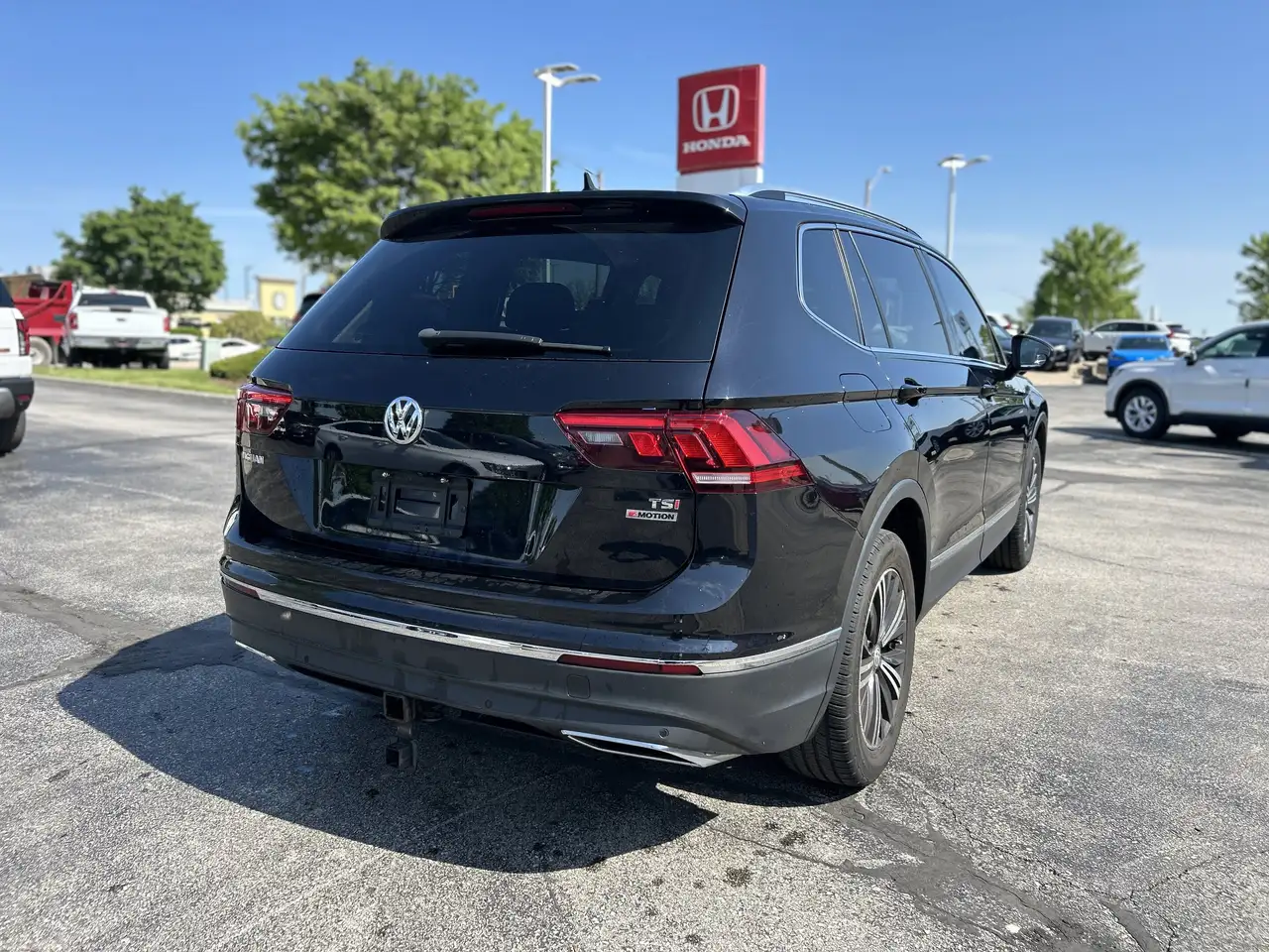 Volkswagen Tiguan снимка Volkswagen Tiguan