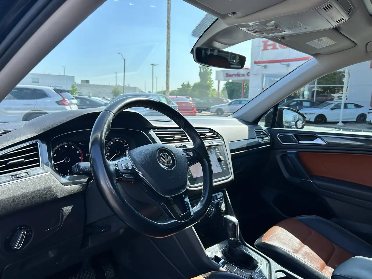 Volkswagen Tiguan снимка Volkswagen Tiguan
